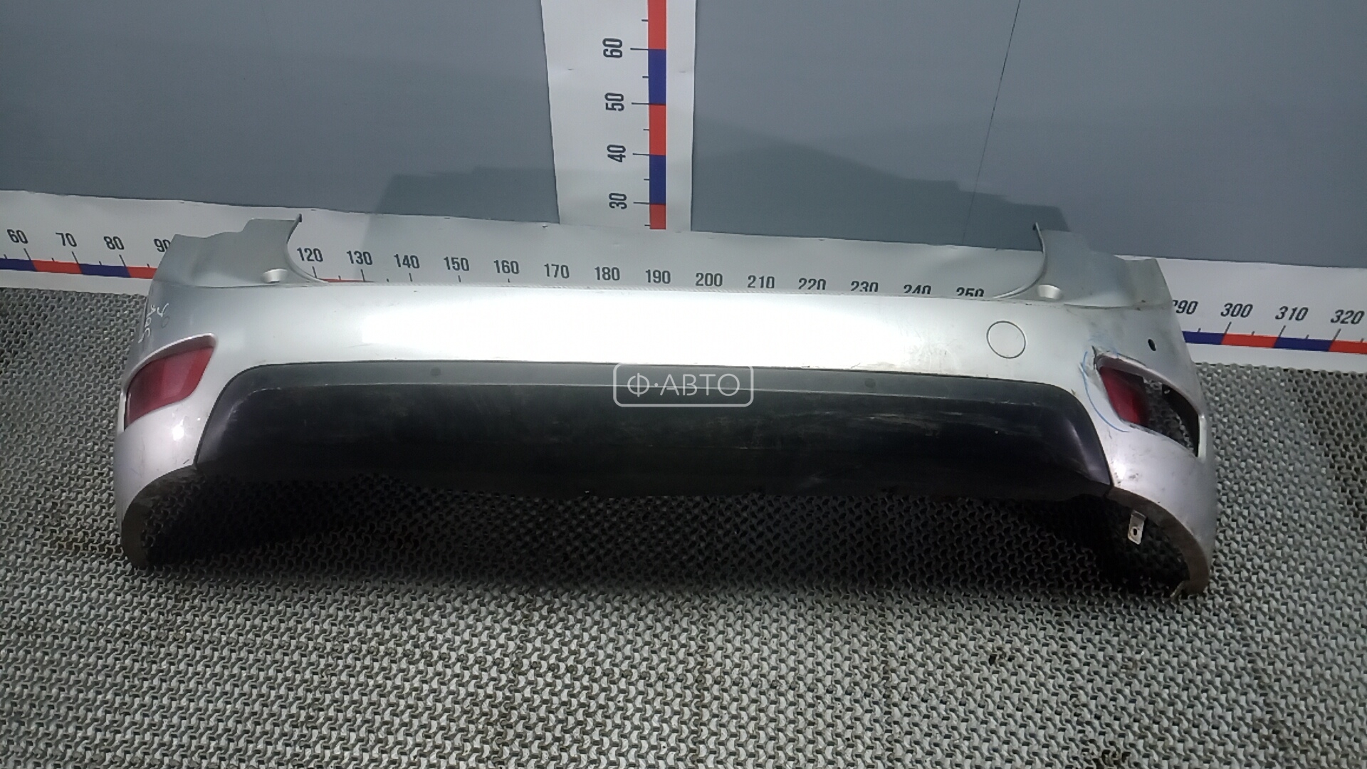 Бампер задний