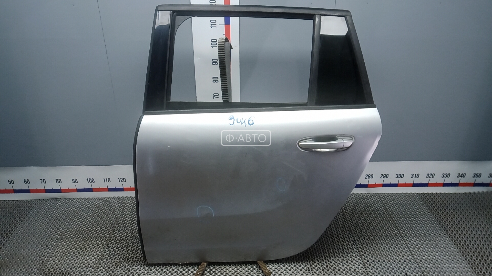 Дверь задняя левая