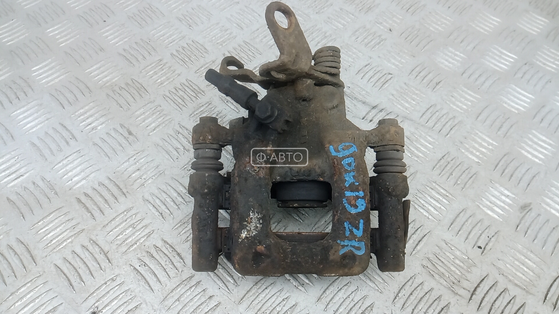 Суппорт тормозной задний правый