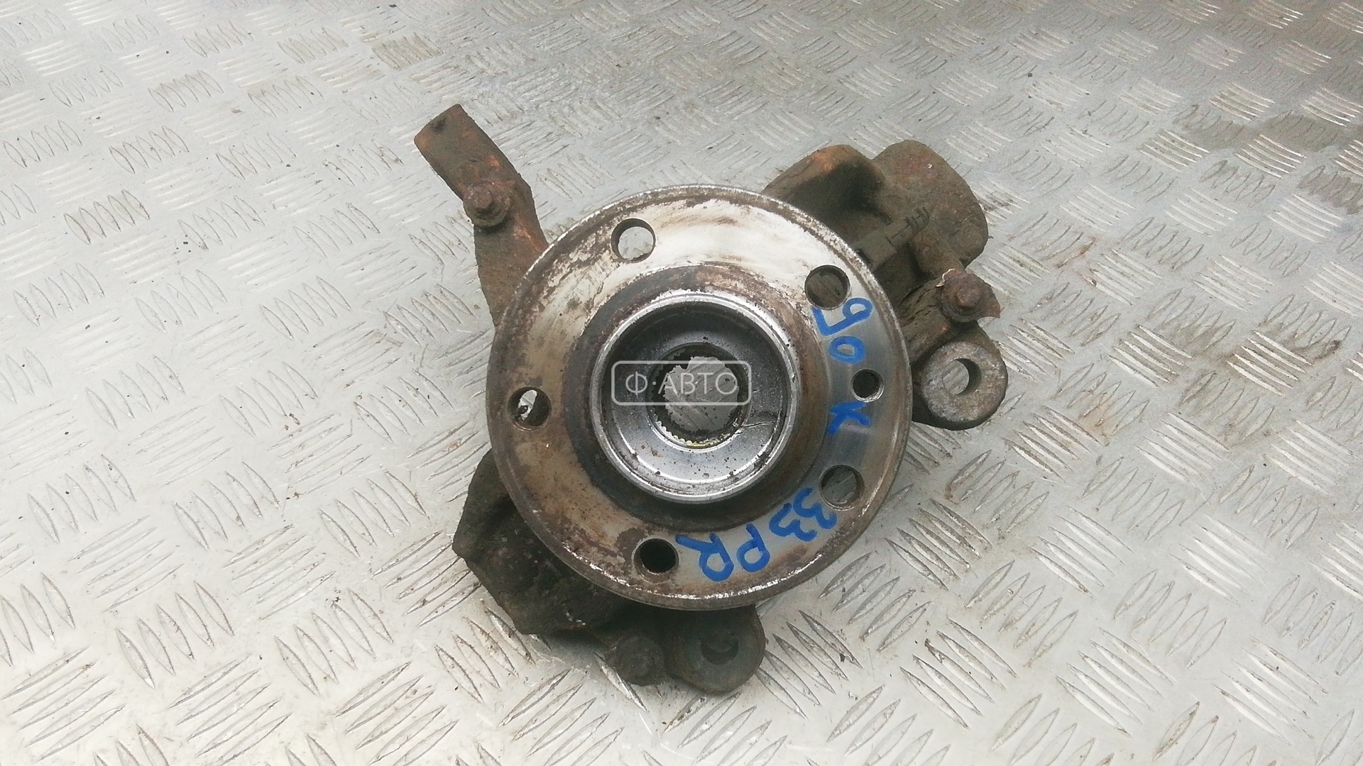 Ступица передняя правая