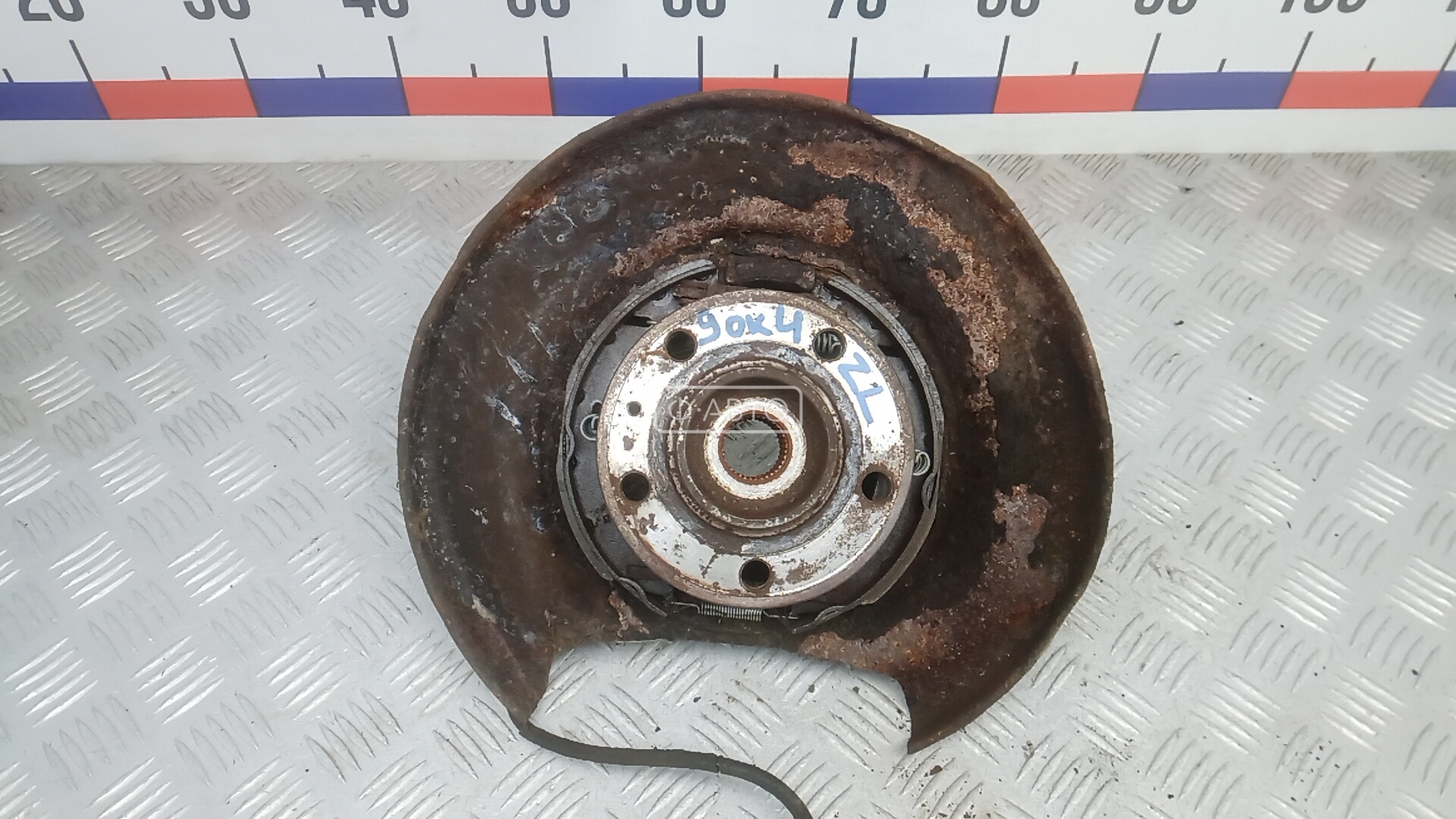 Ступица задняя левая