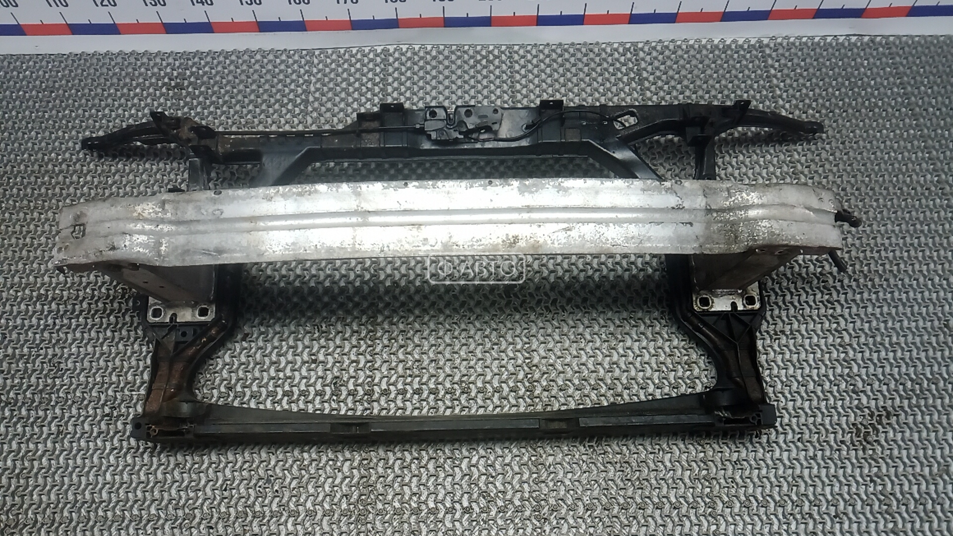 Передняя панель крепления облицовки (телевизор)