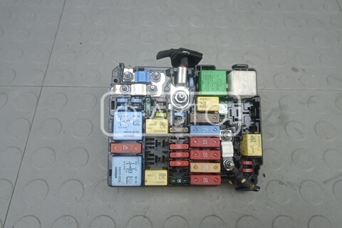 Блок предохранителей