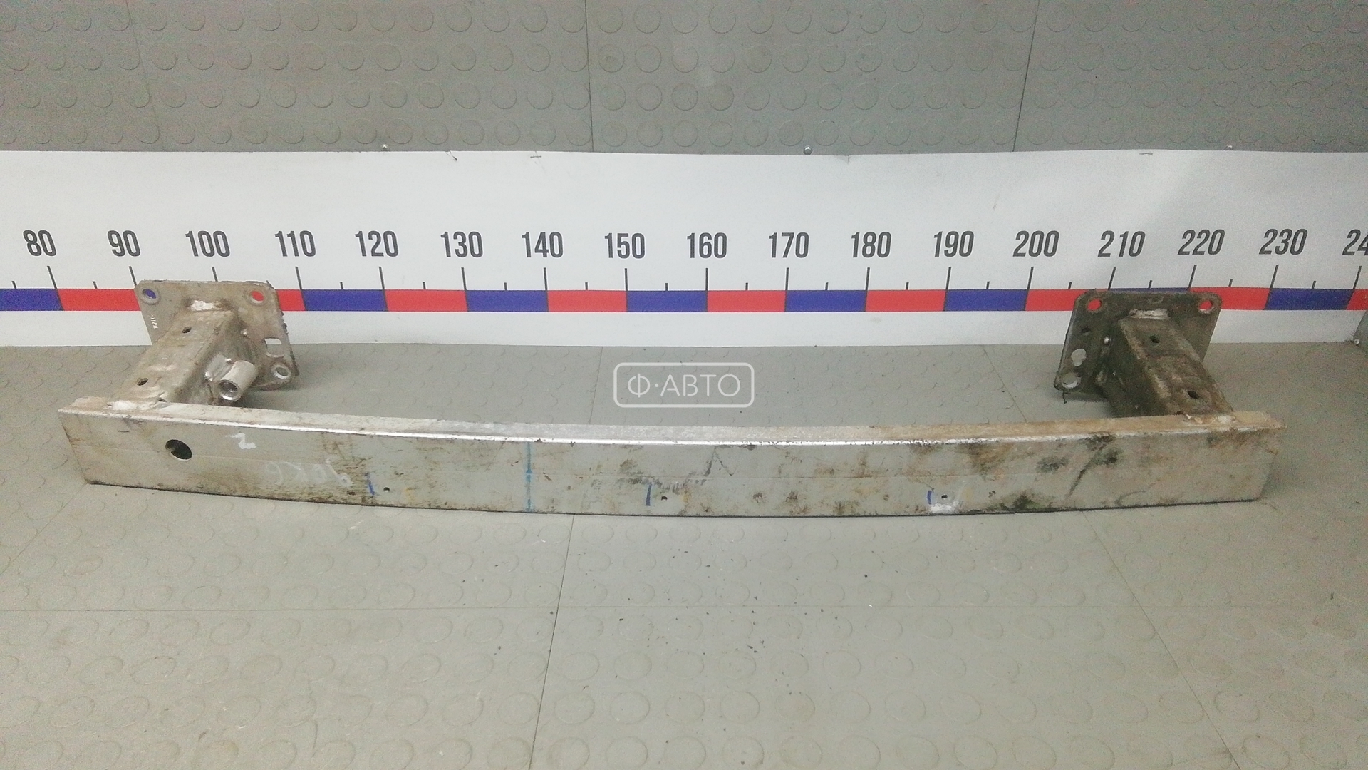 Усилитель бампера задний