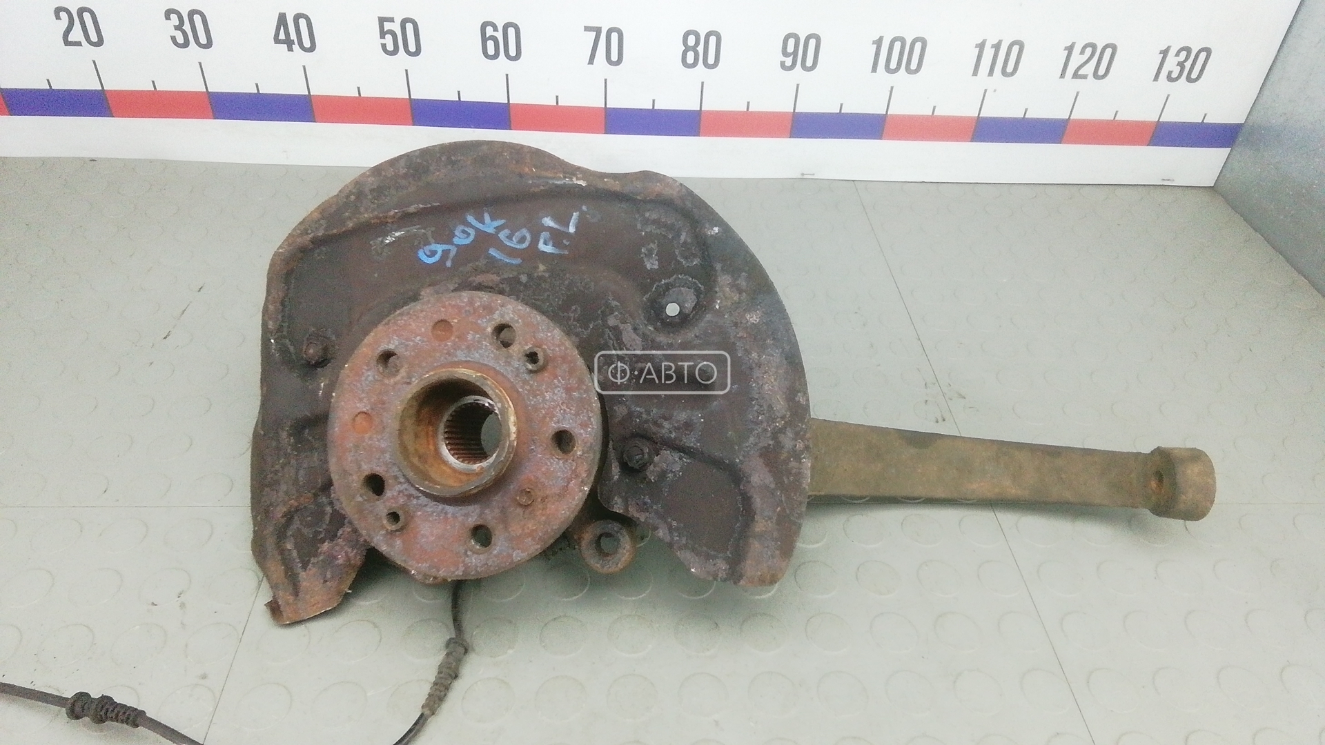 Ступица передняя левая