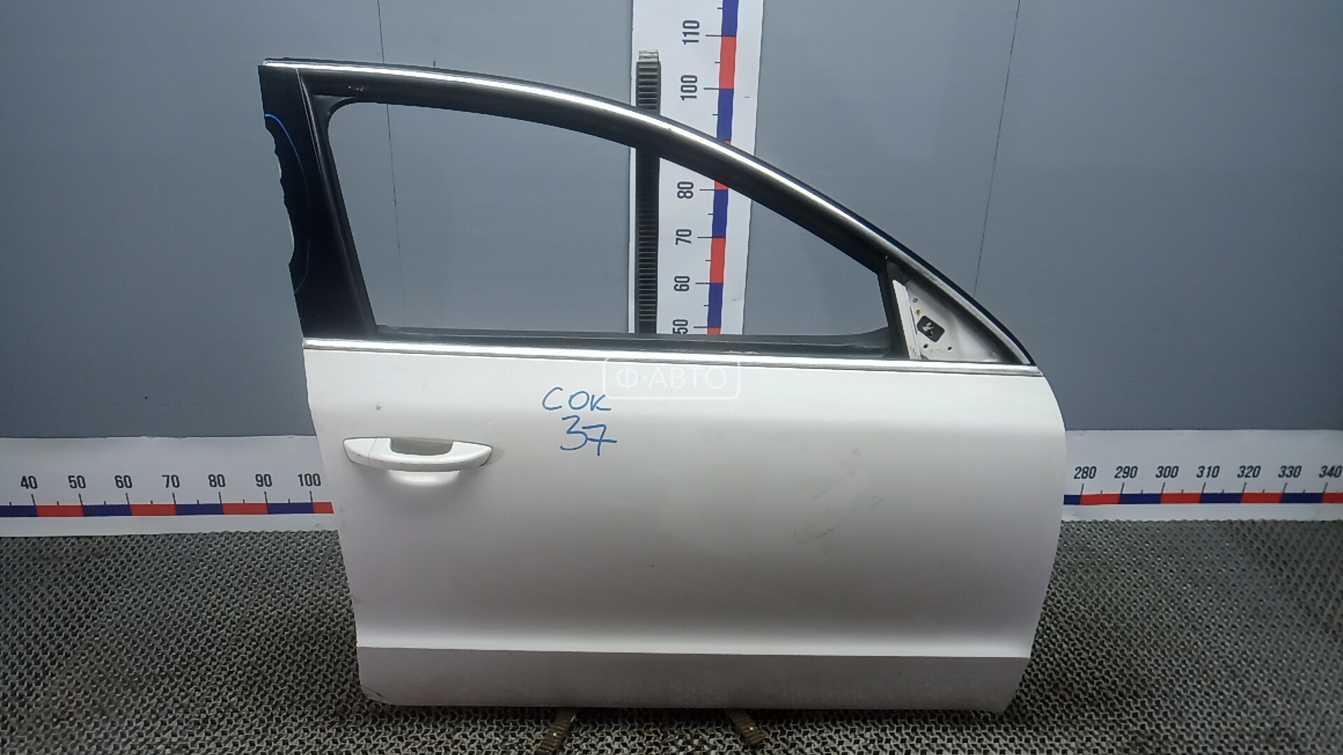 Дверь передняя правая