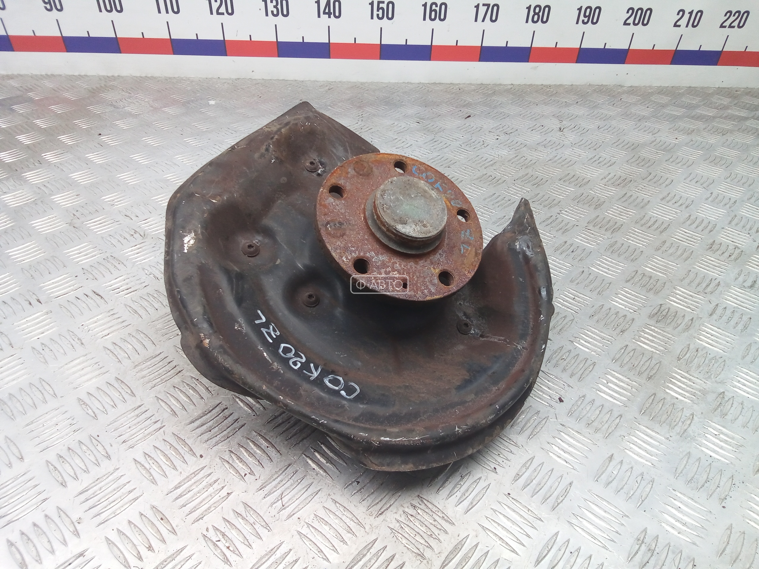 Ступица задняя левая