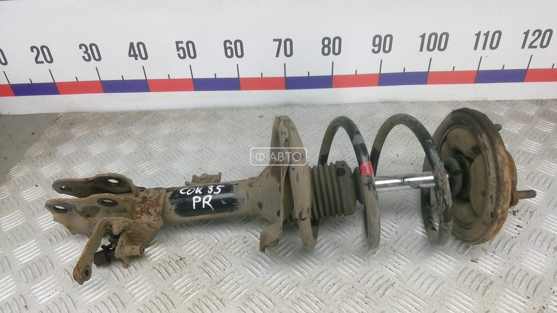 Стойка передняя правая