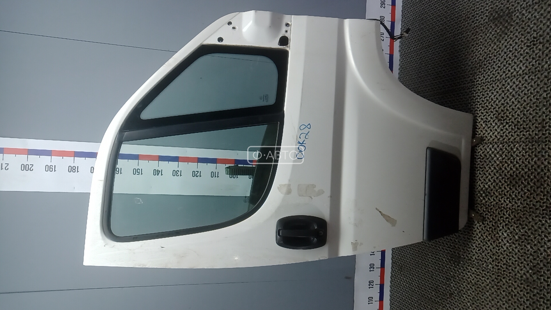 Дверь передняя правая