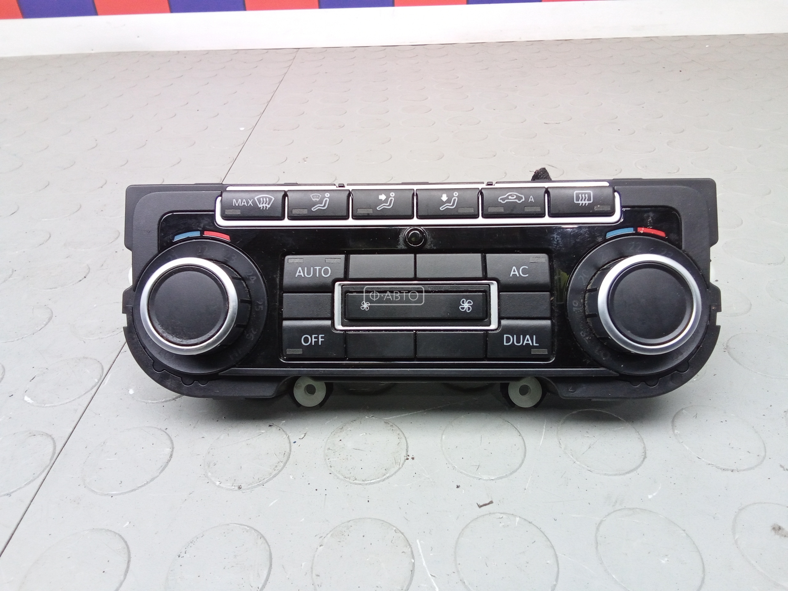 Блок управления печки и климат-контроля