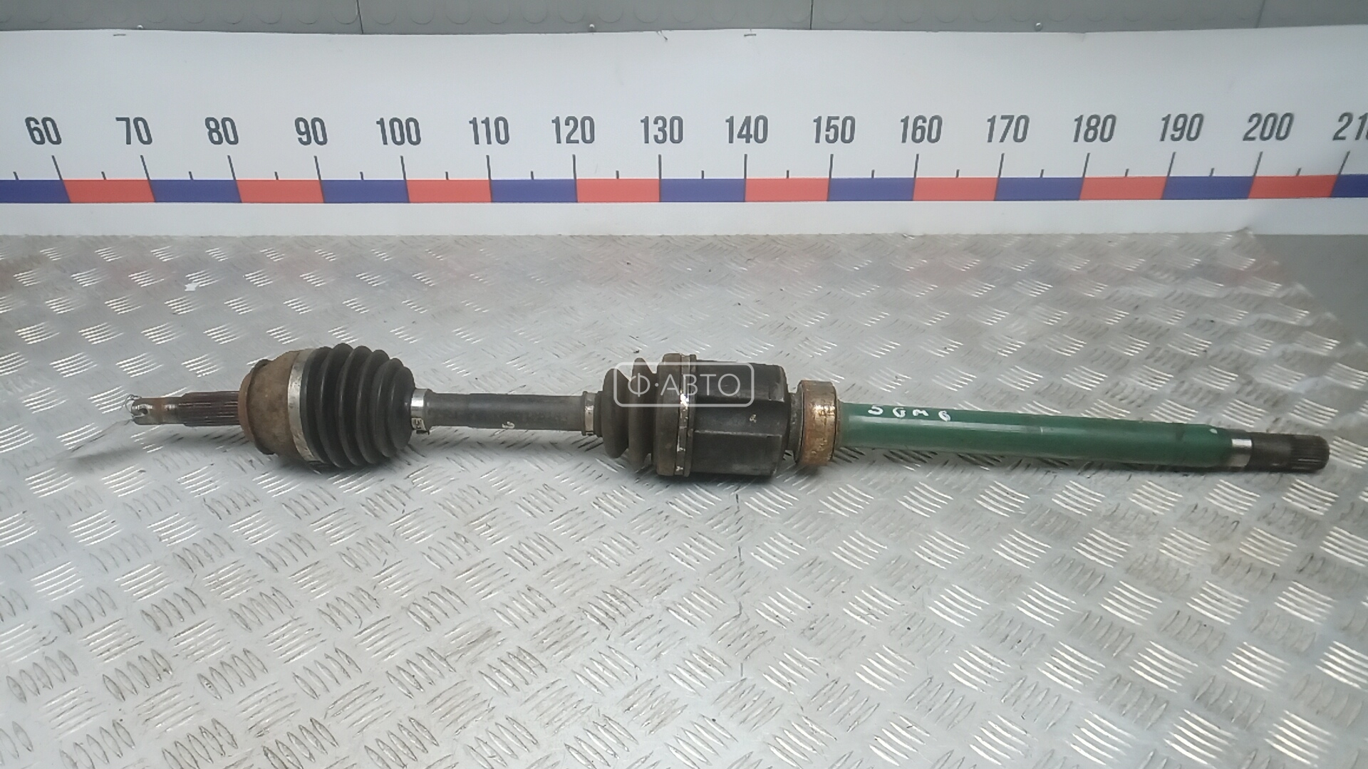 Привод передний правый