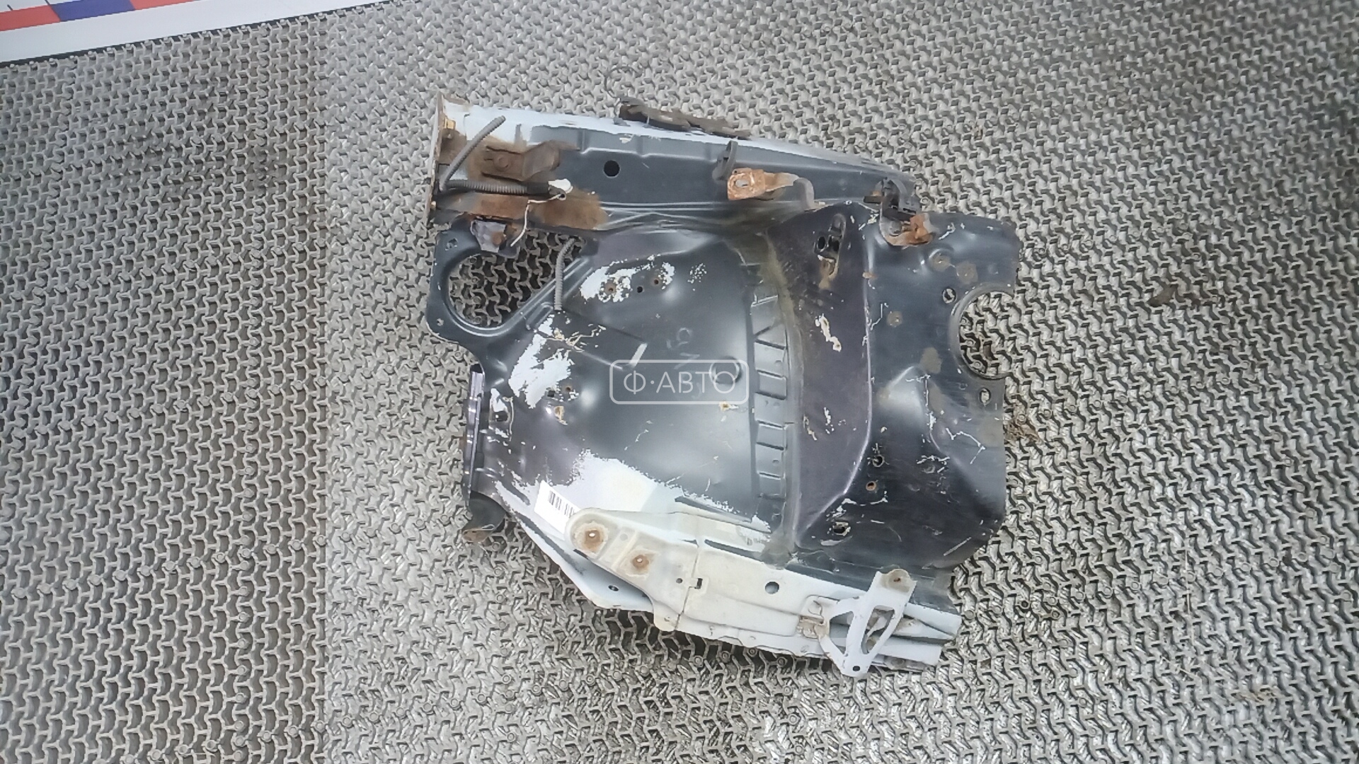 Лонжерон левый