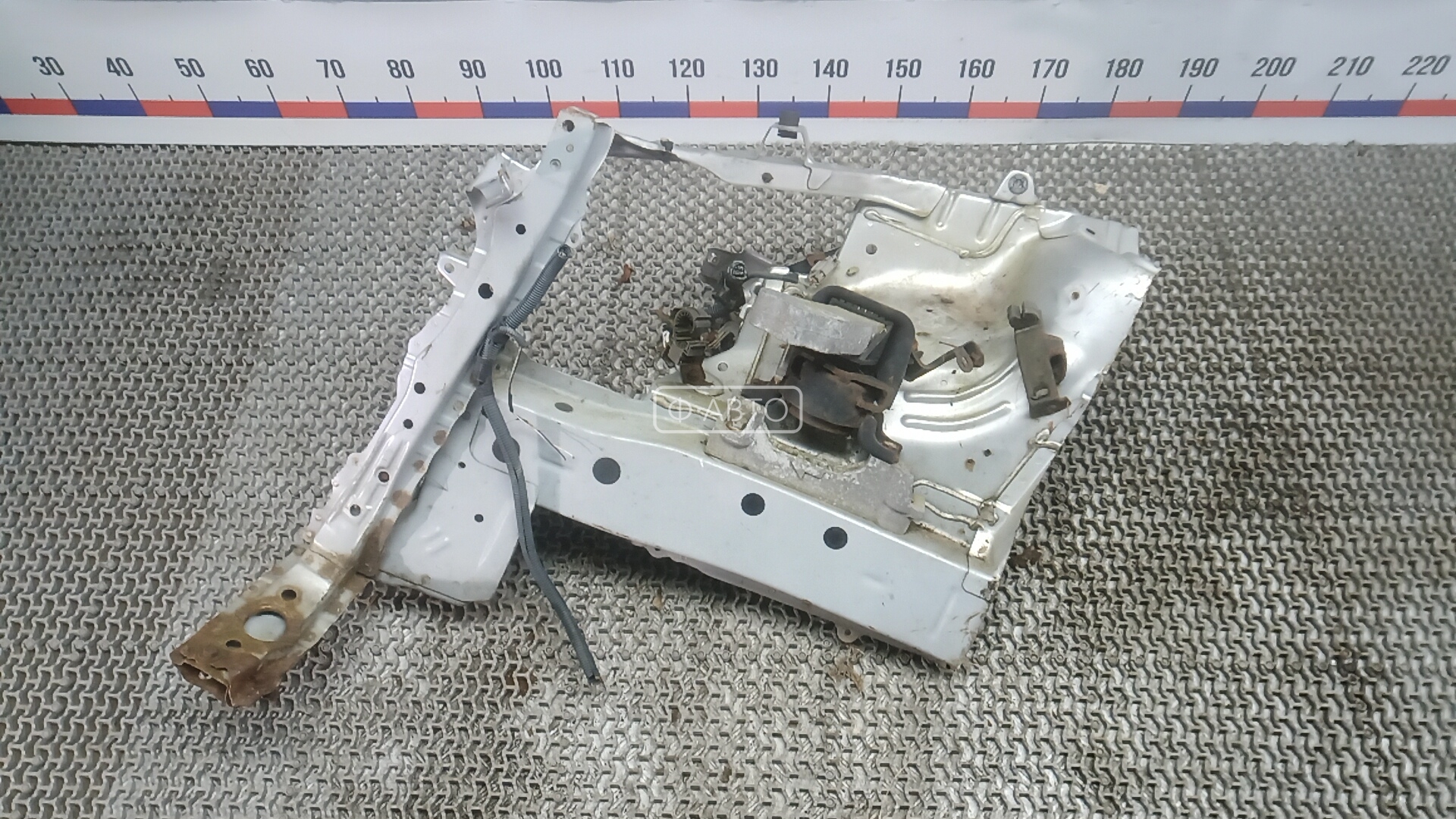 Лонжерон правый