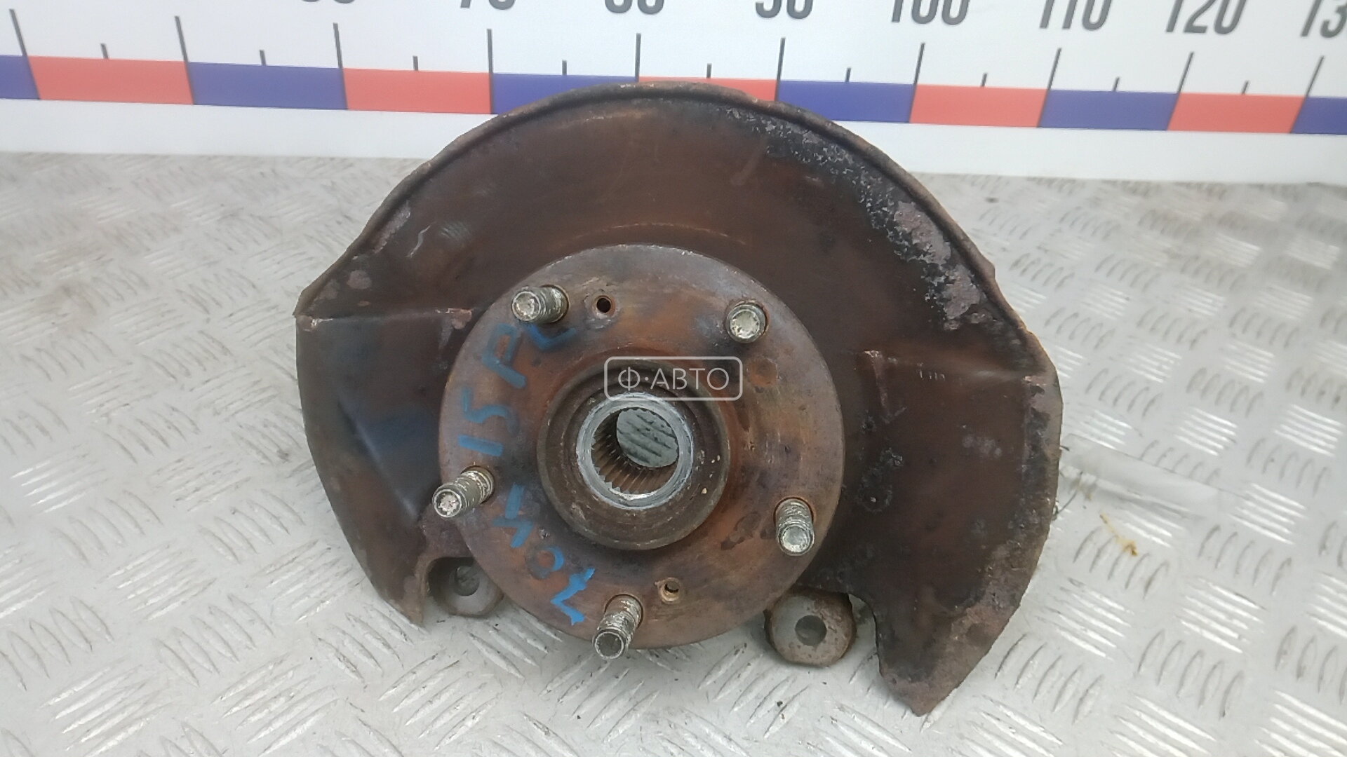 Ступица передняя левая