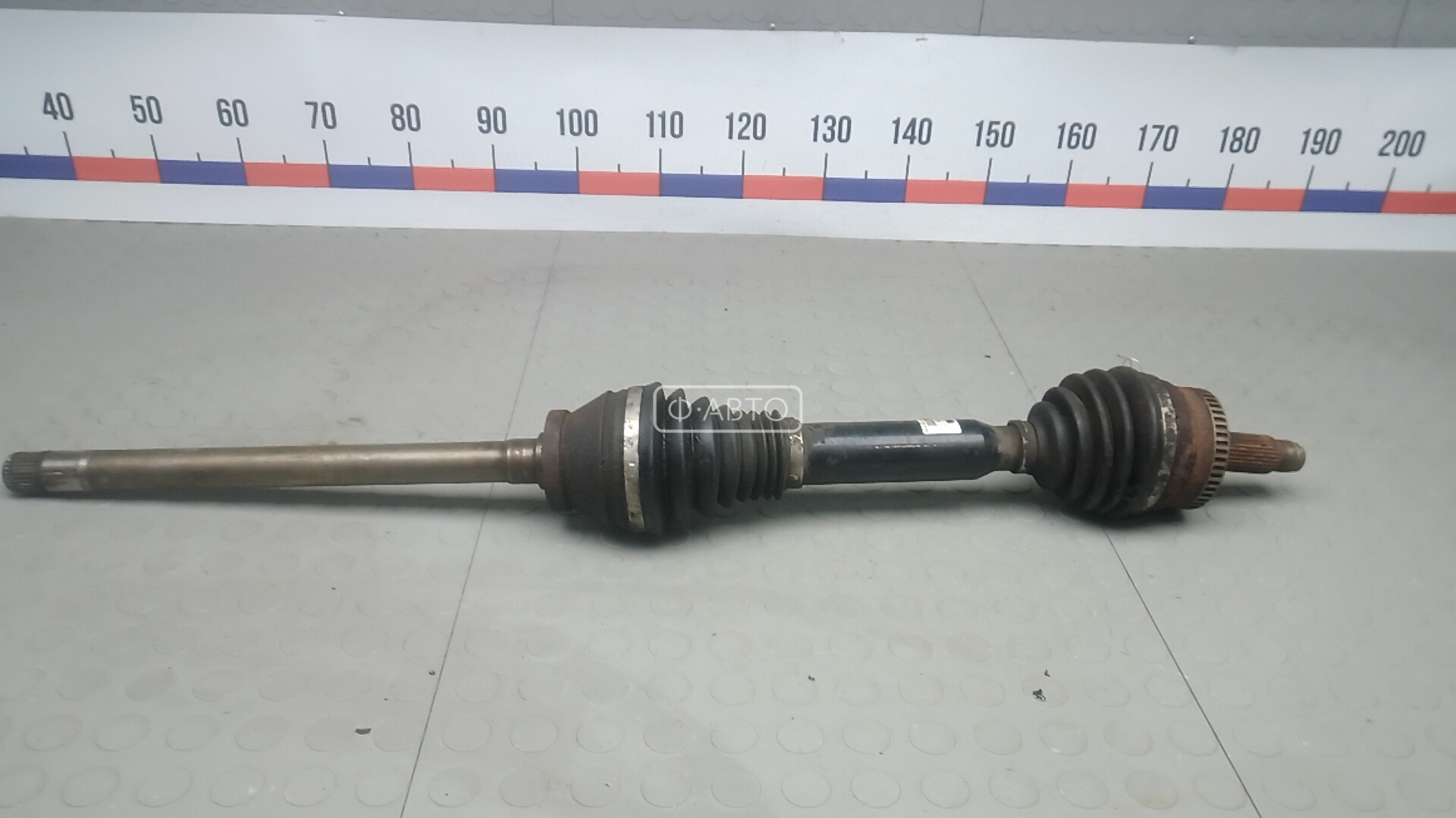 Привод передний правый