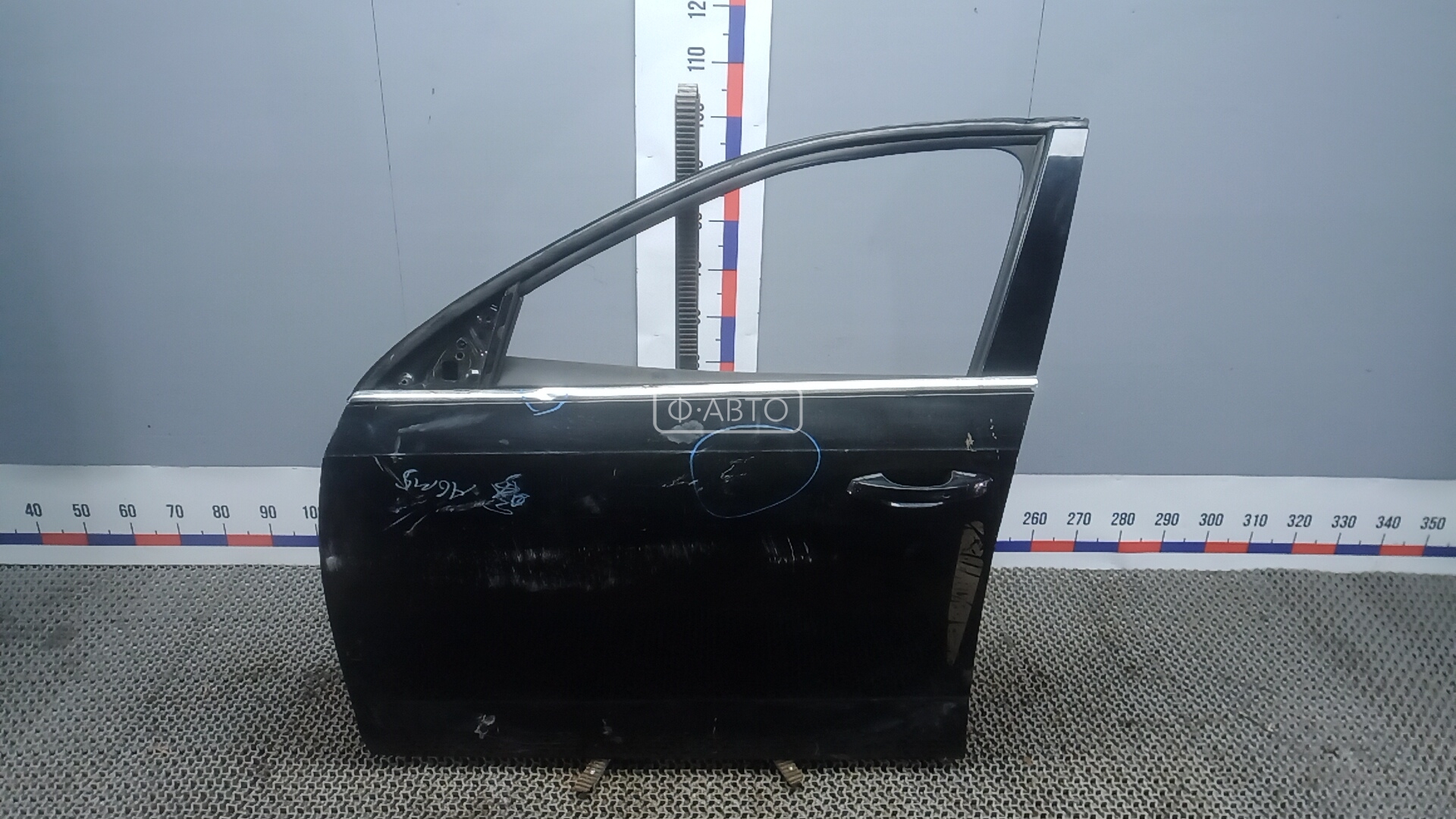 Дверь передняя левая