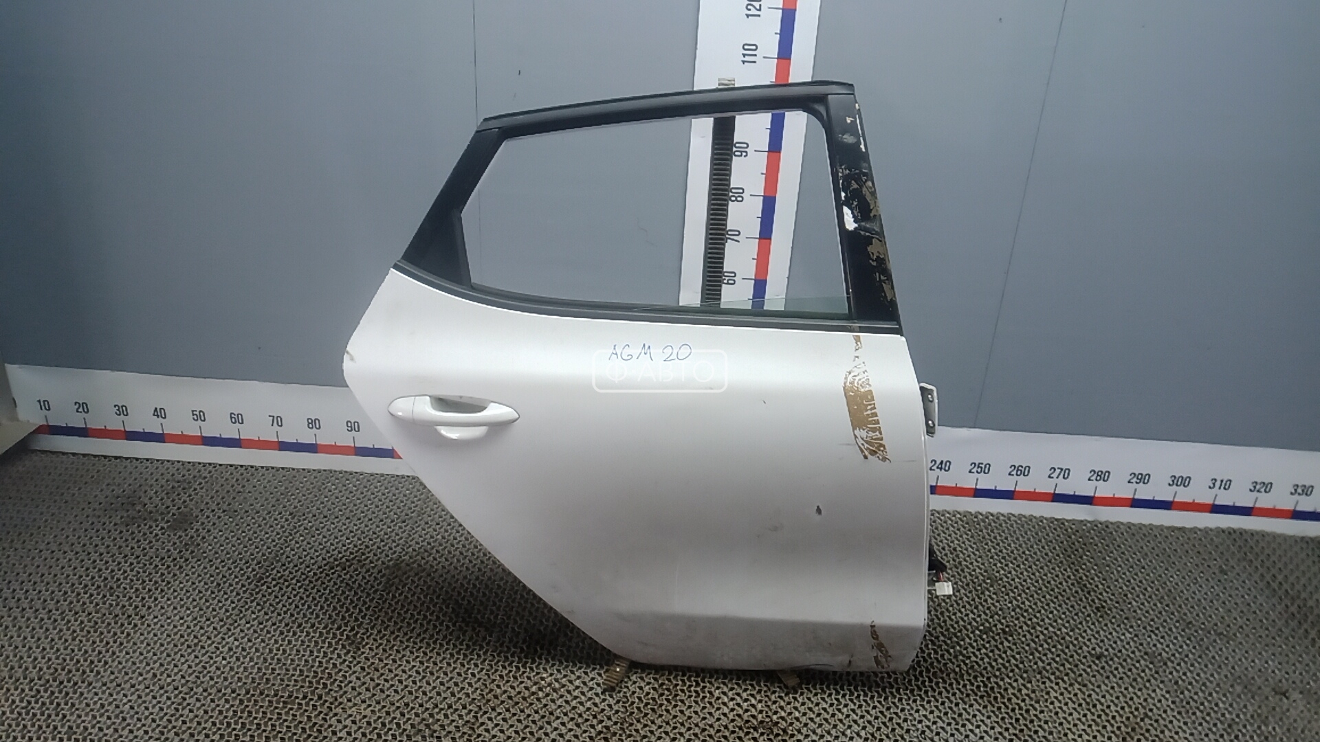 Дверь задняя правая