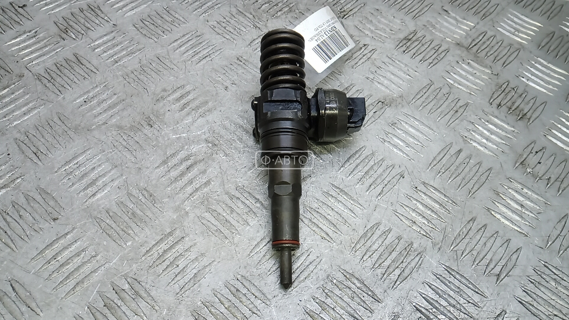 Форсунка дизельная VOLKSWAGEN PASSAT