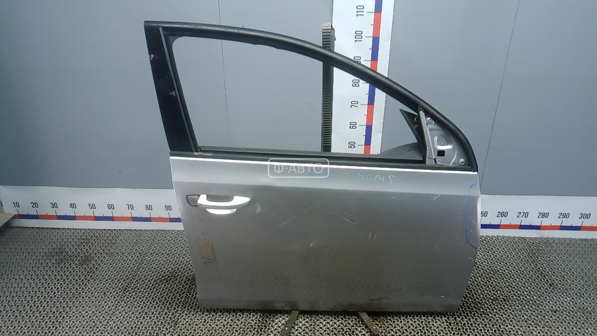 Дверь передняя правая