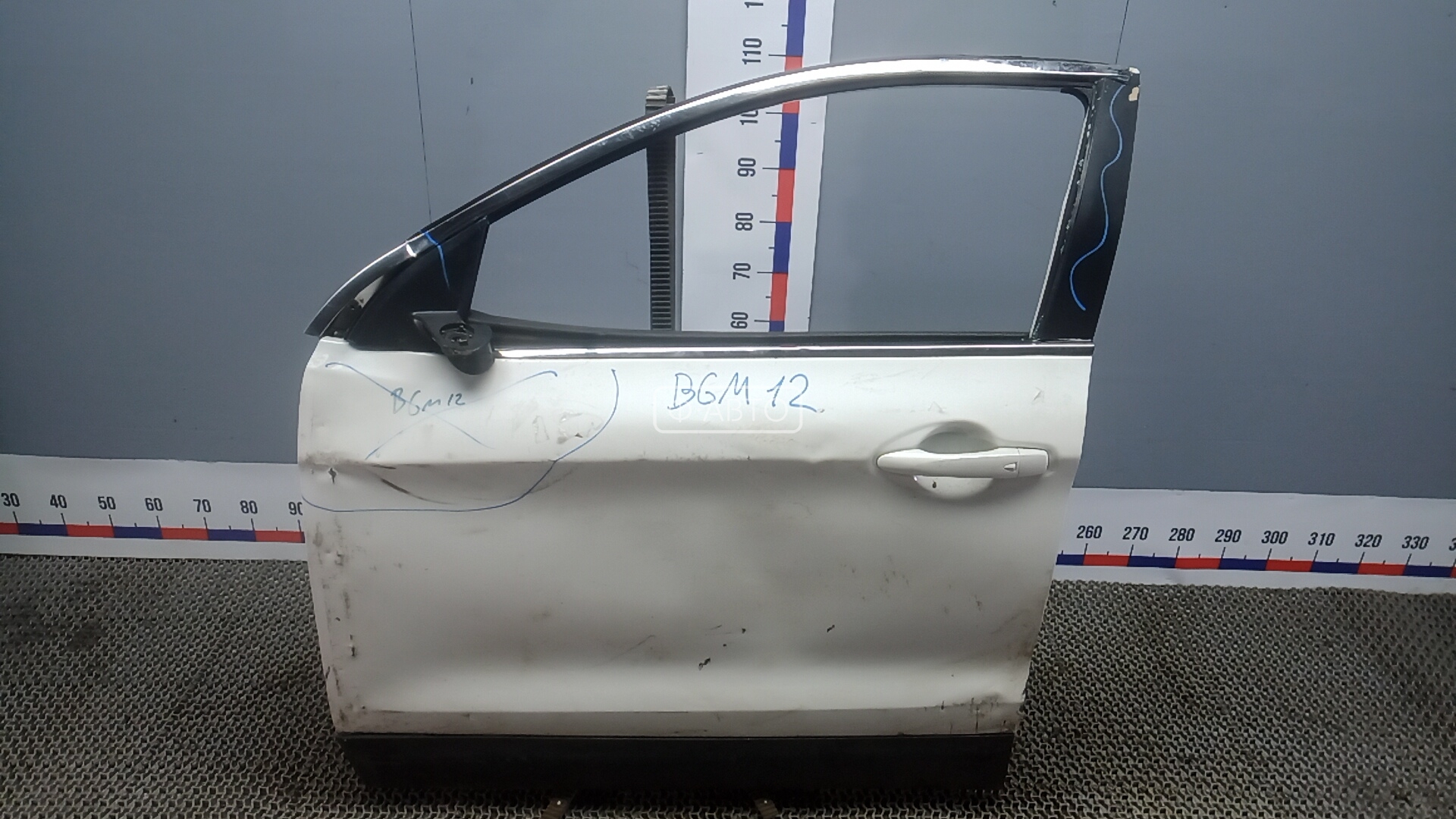 Дверь передняя левая