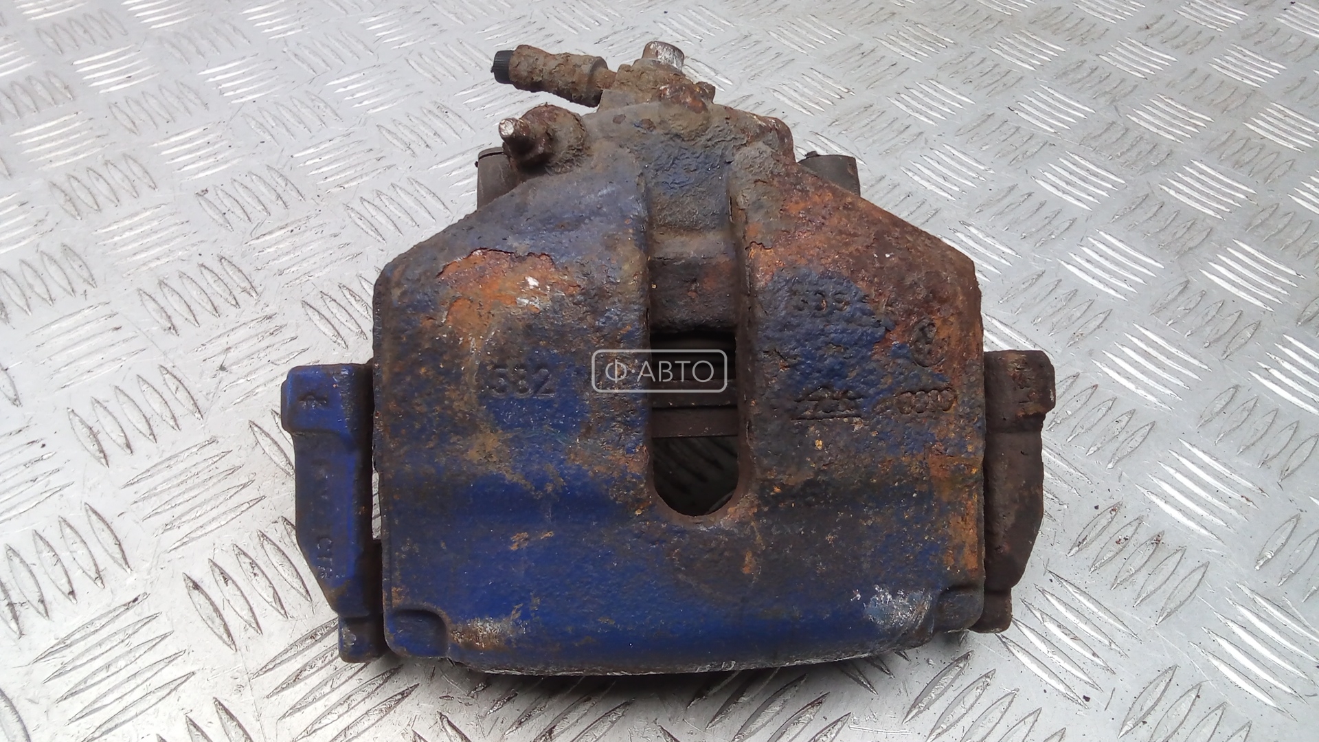 Суппорт тормозной передний правый