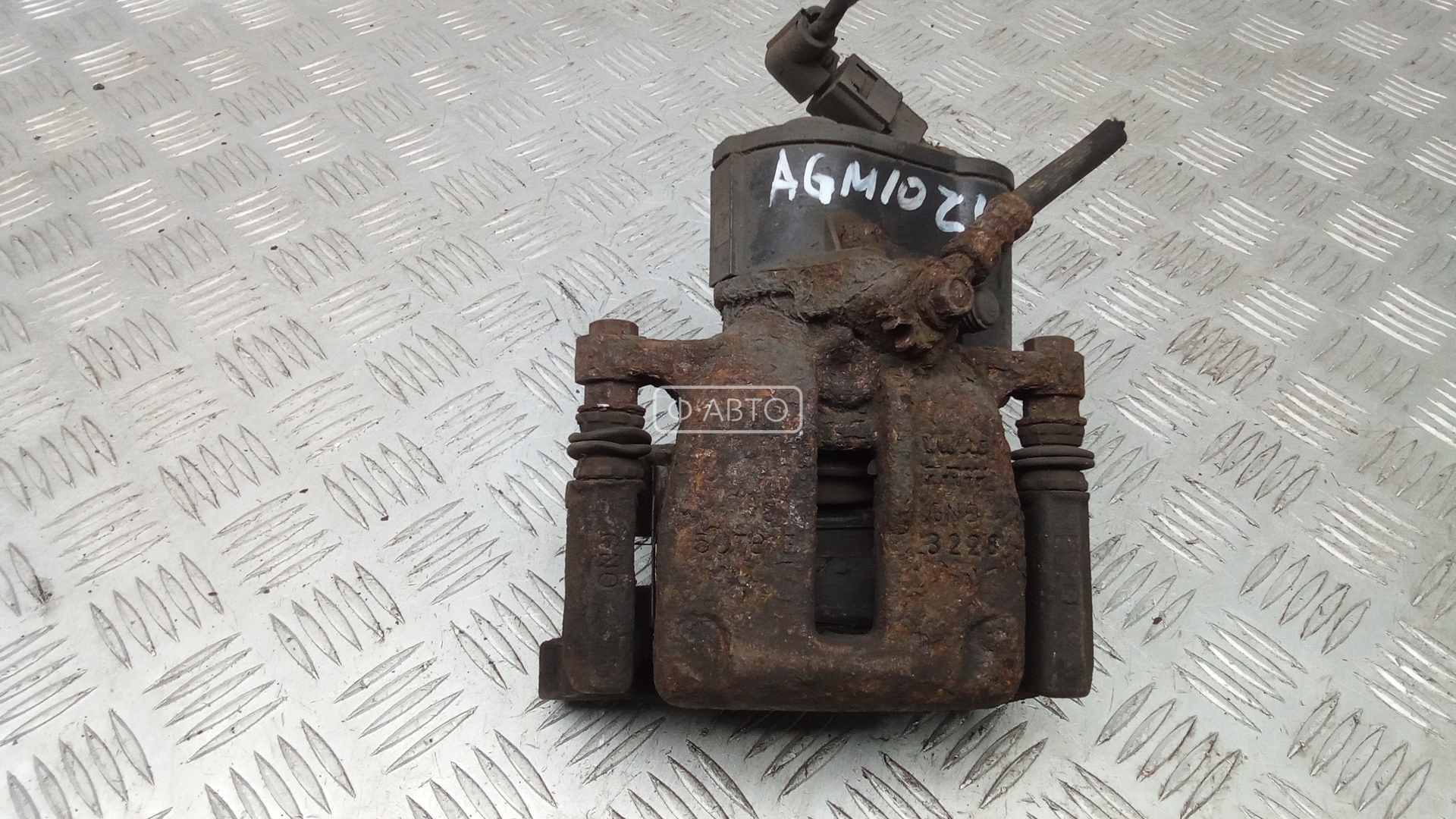 Суппорт тормозной задний левый