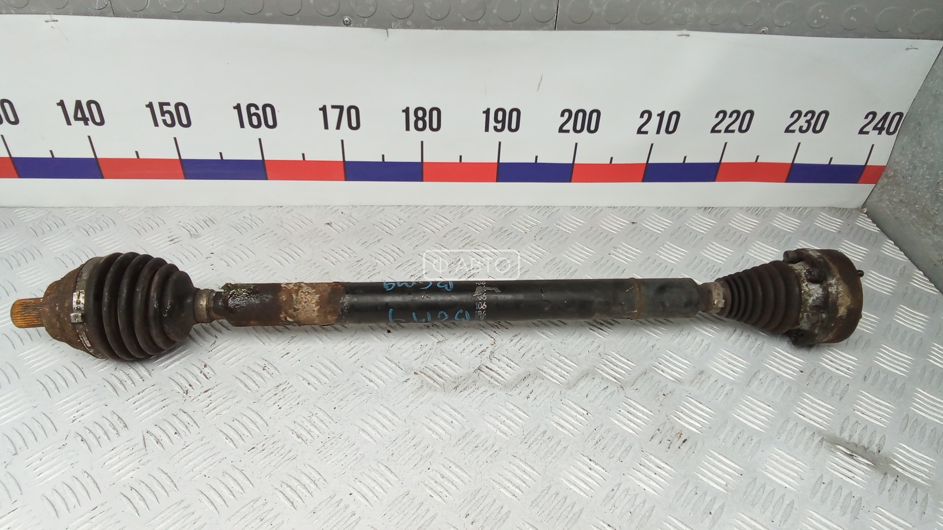 Привод передний правый