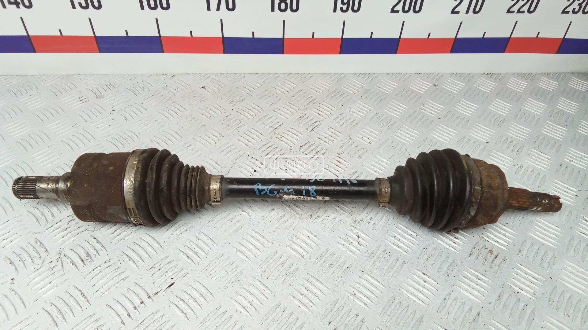 Привод передний левый