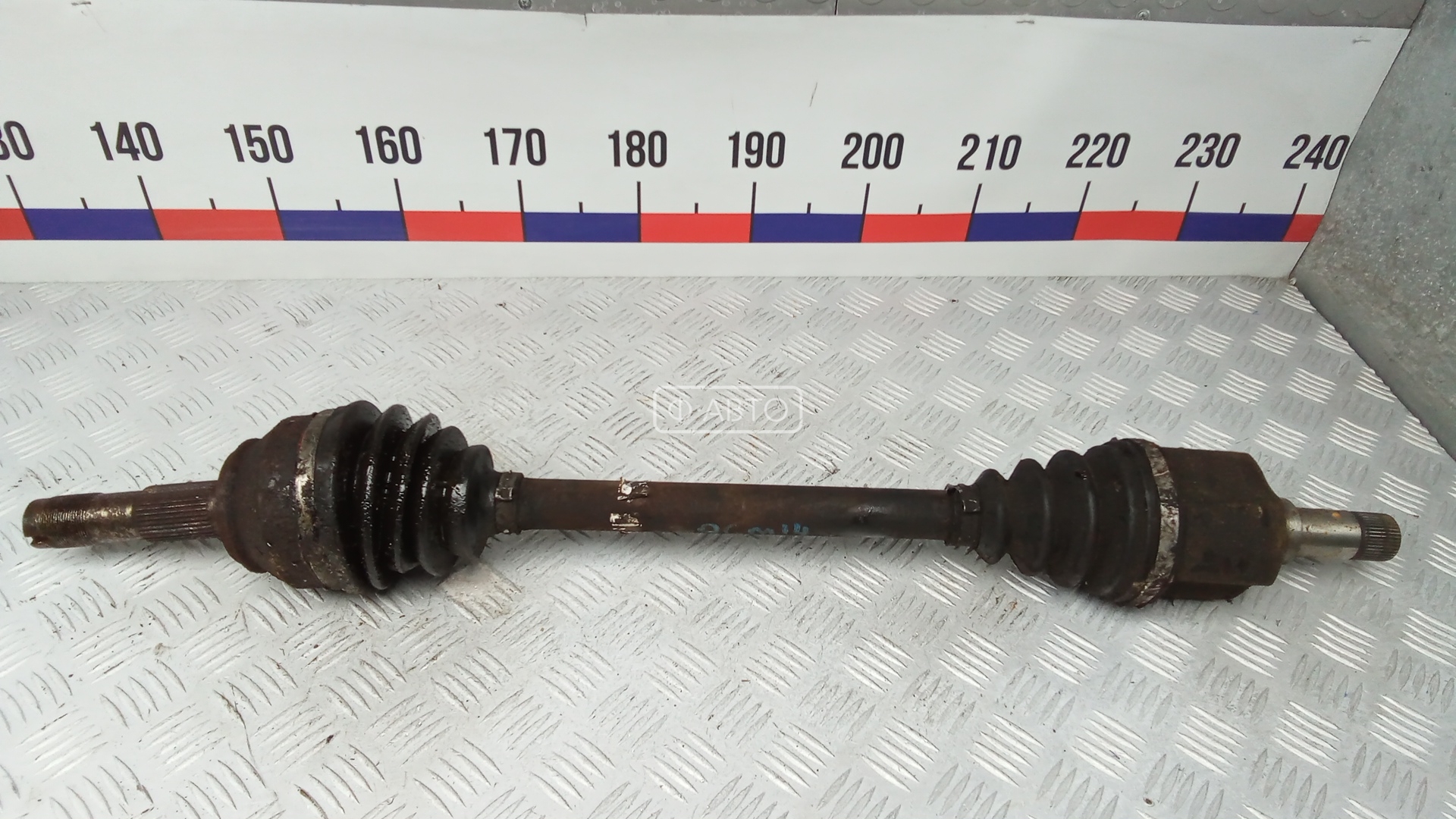 Привод передний левый