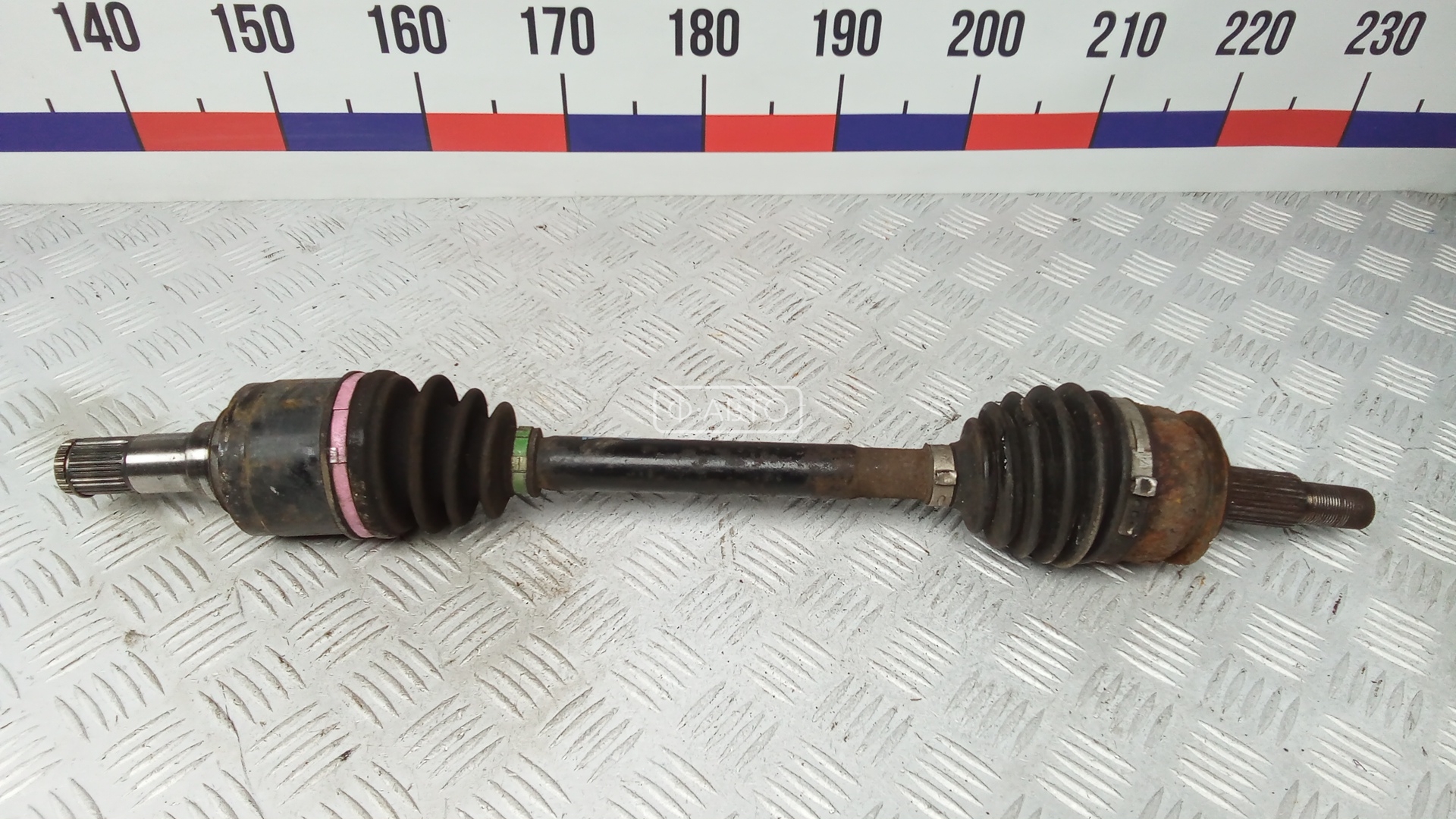 Привод передний левый