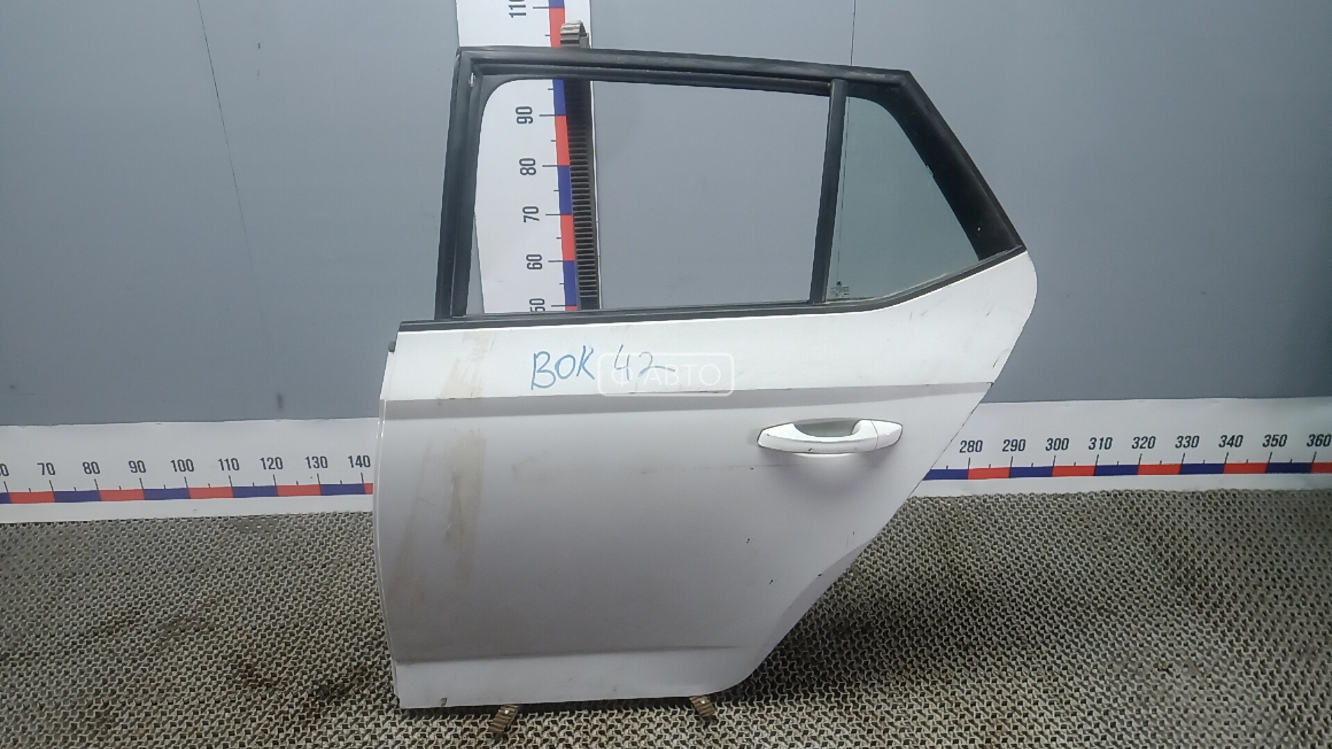 Дверь задняя левая