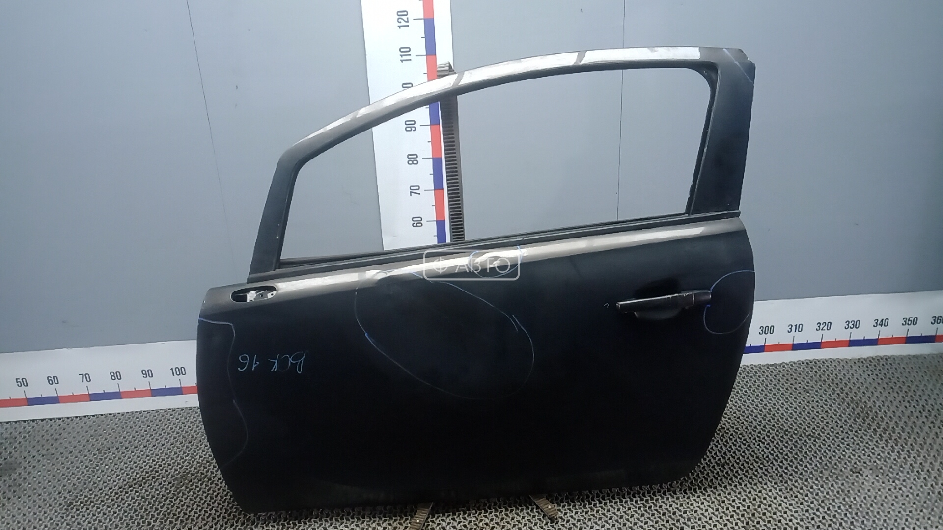 Дверь передняя левая