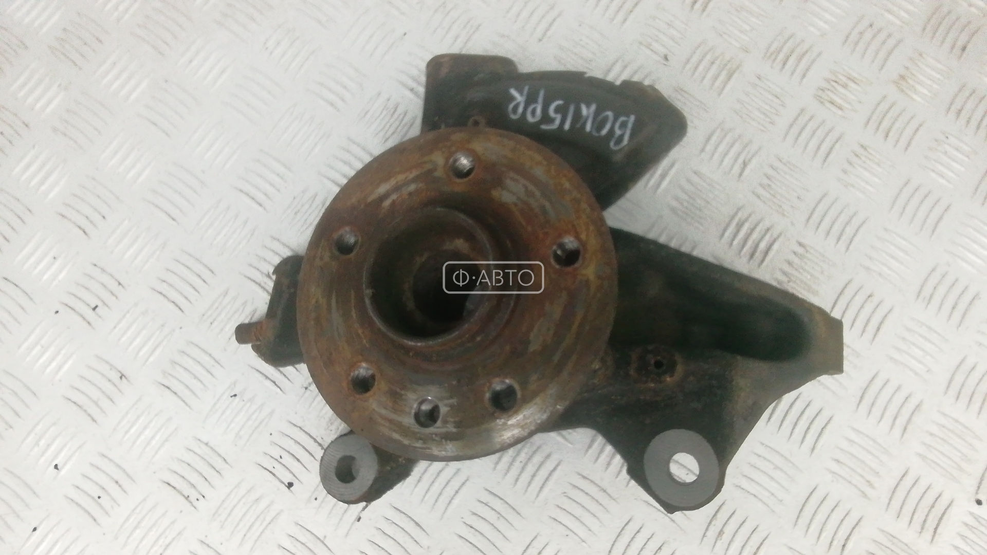 Ступица передняя правая