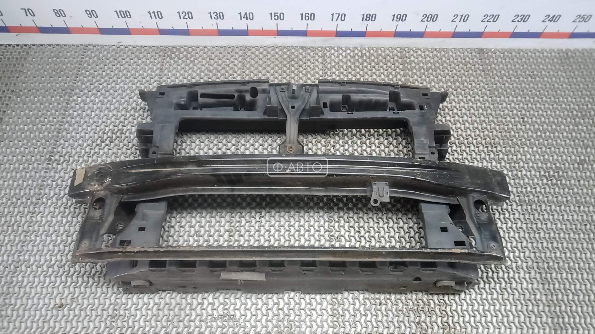 Передняя панель крепления облицовки (телевизор)