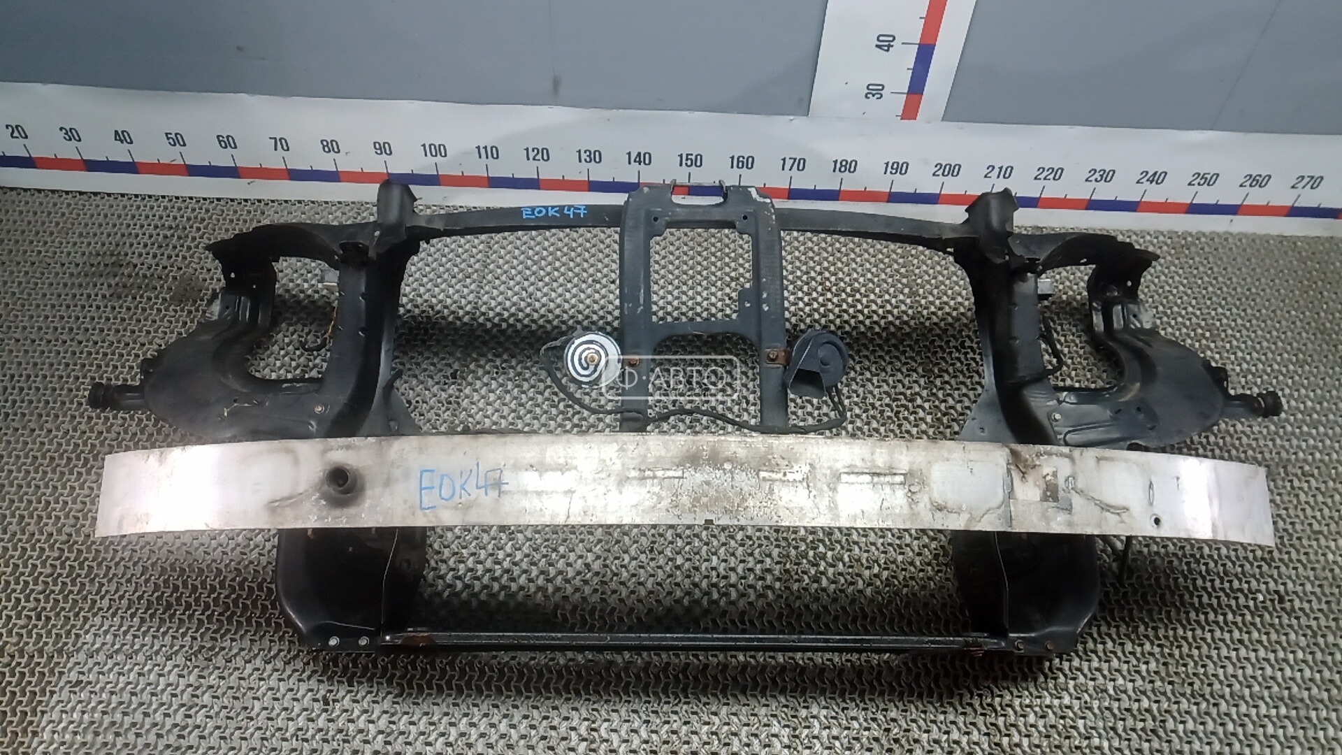 Передняя панель крепления облицовки (телевизор)