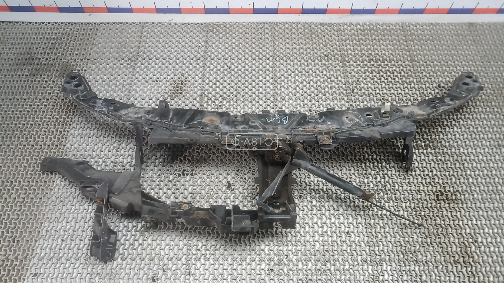 Передняя панель крепления облицовки (телевизор)