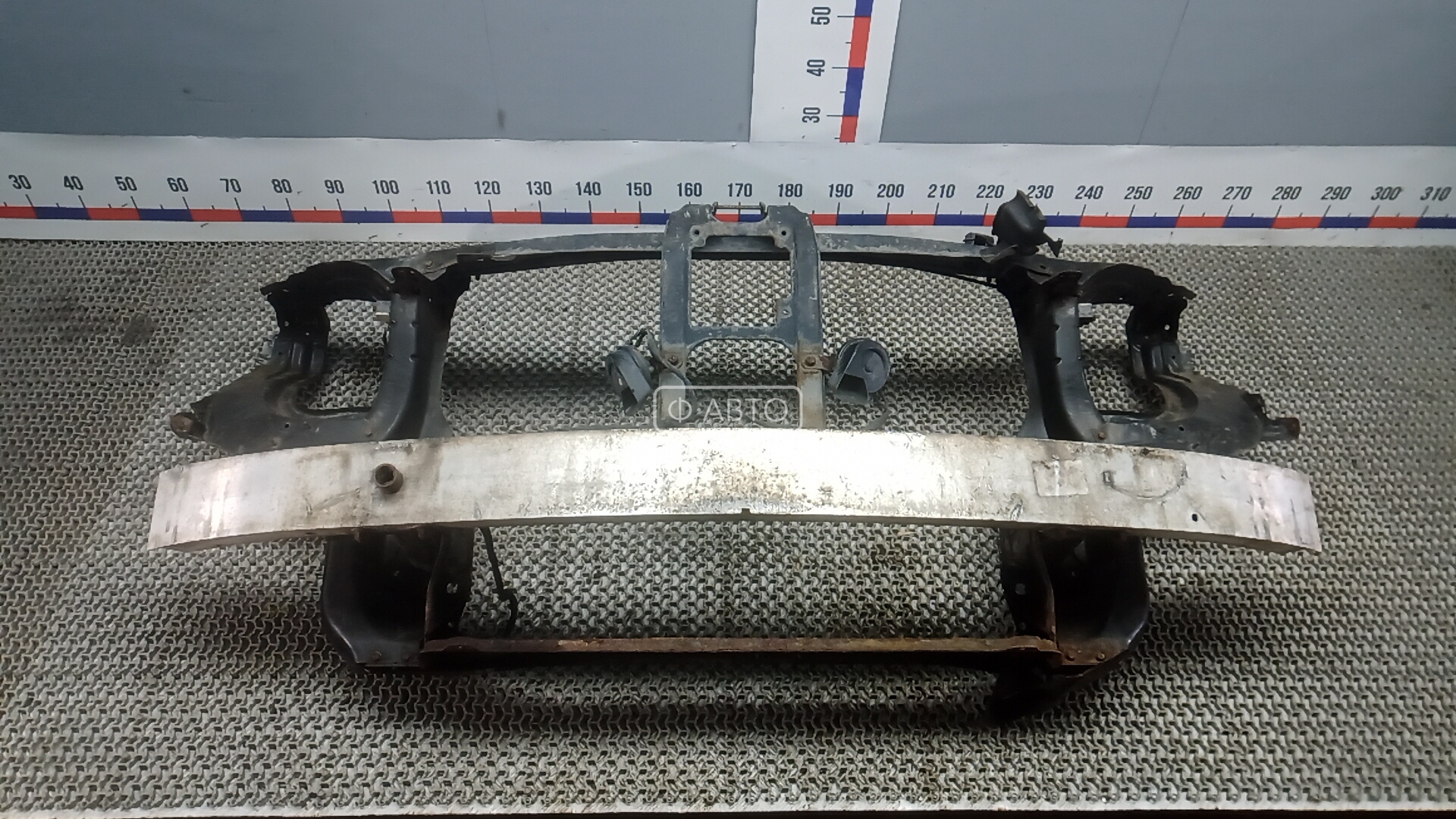 Передняя панель крепления облицовки (телевизор)