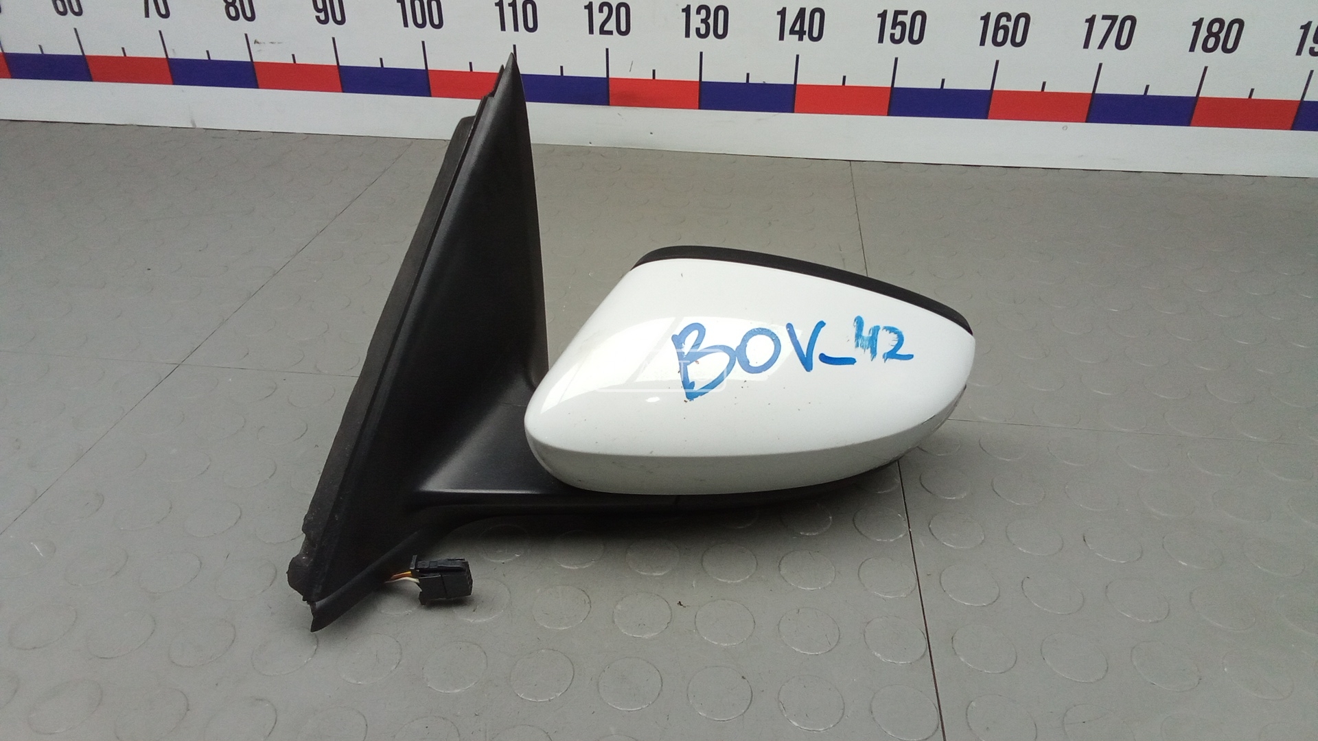 Зеркало наружное левое