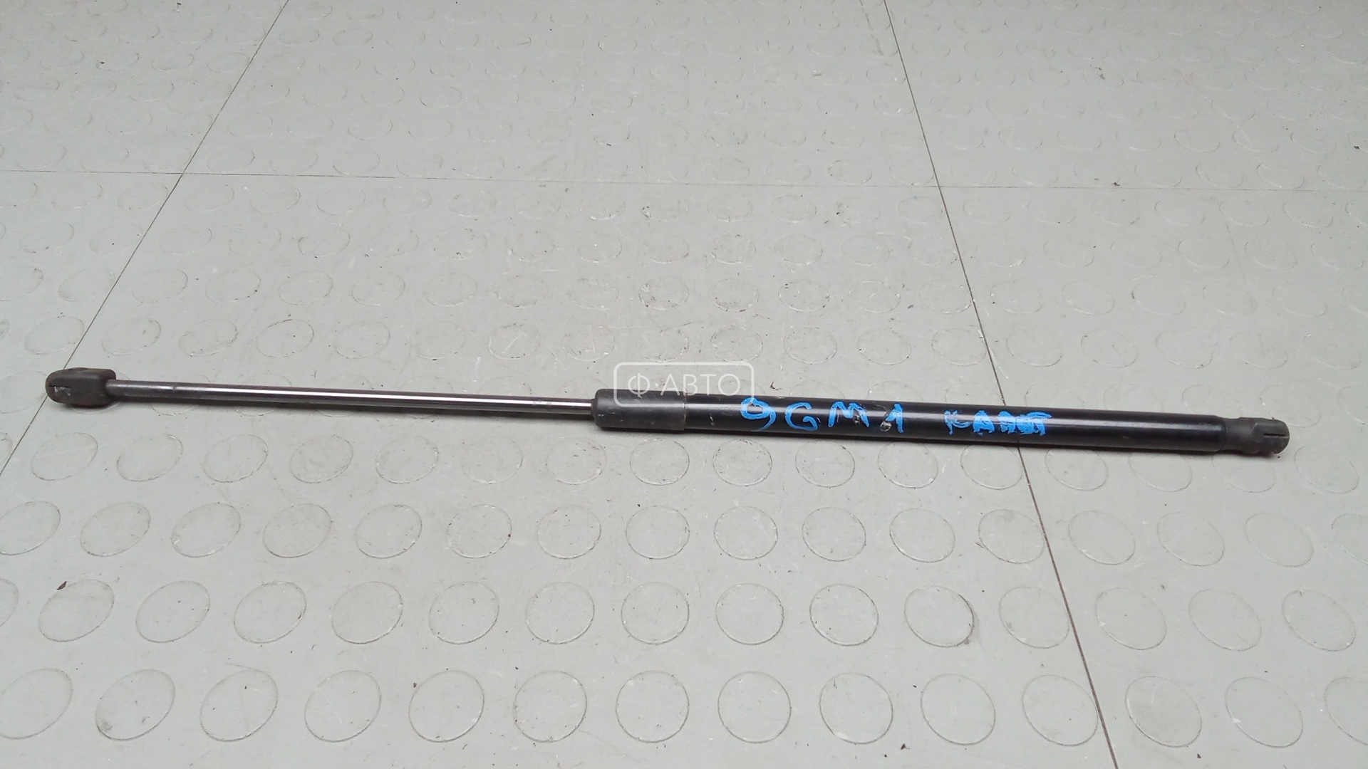 Амортизатор капота