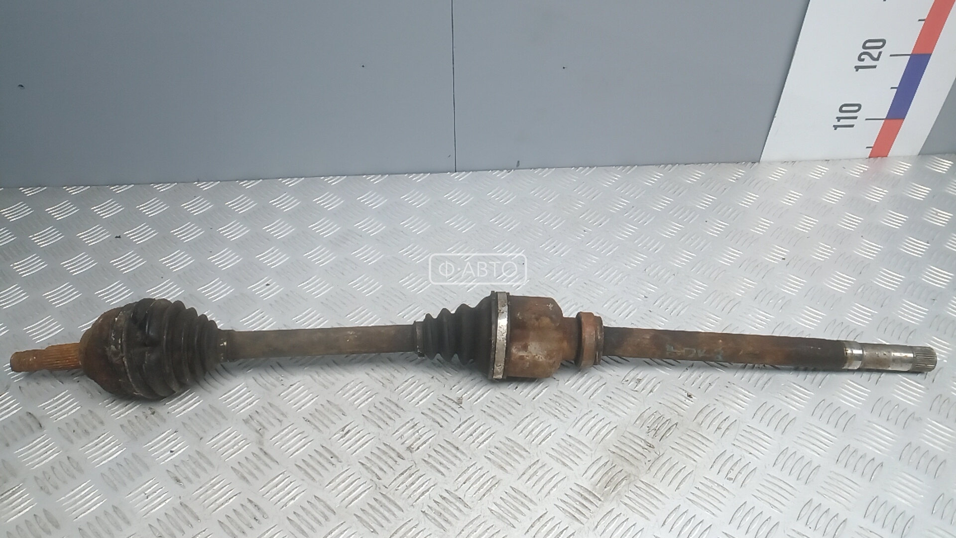 Привод передний правый