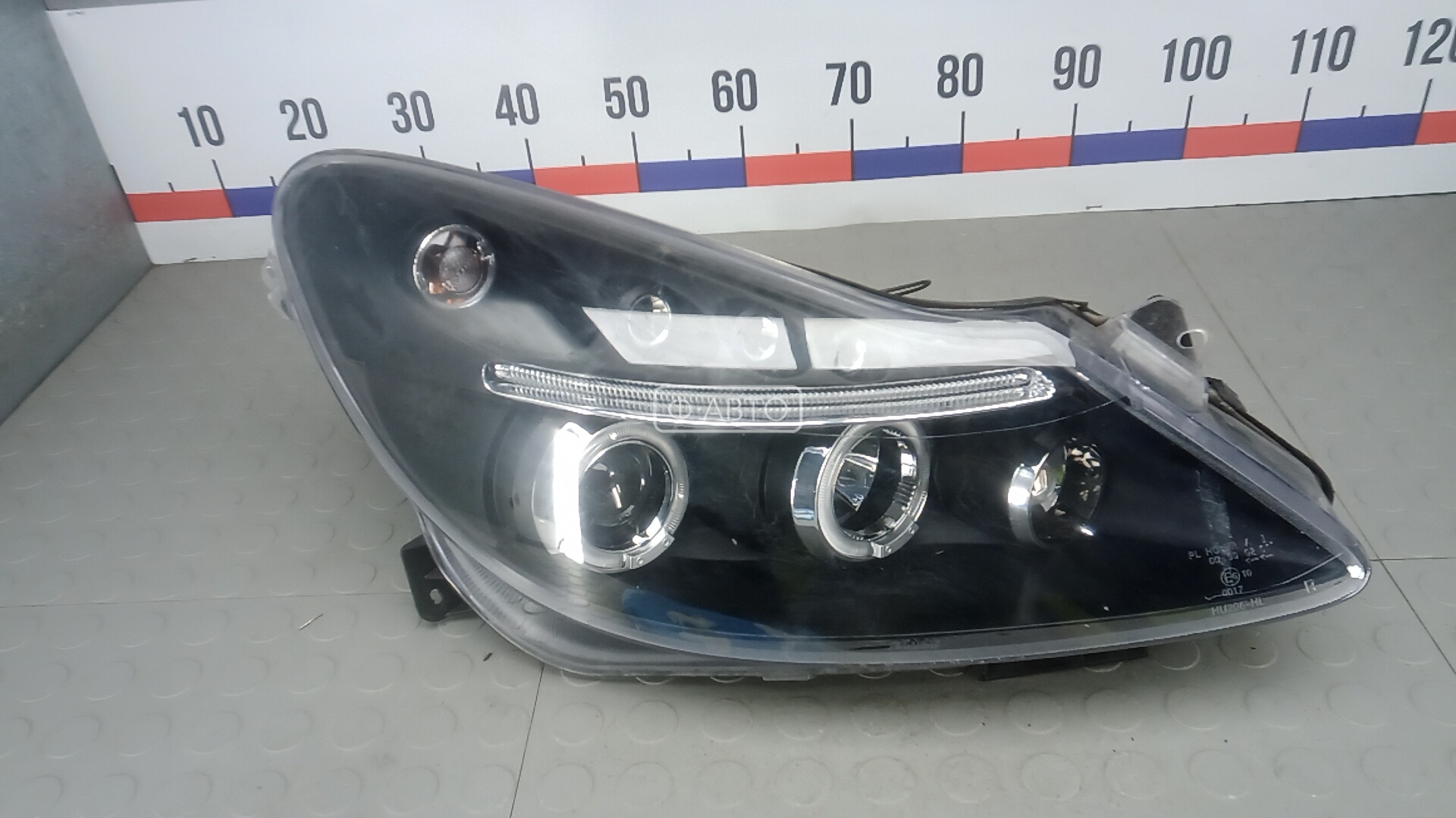 Фара правая OPEL CORSA