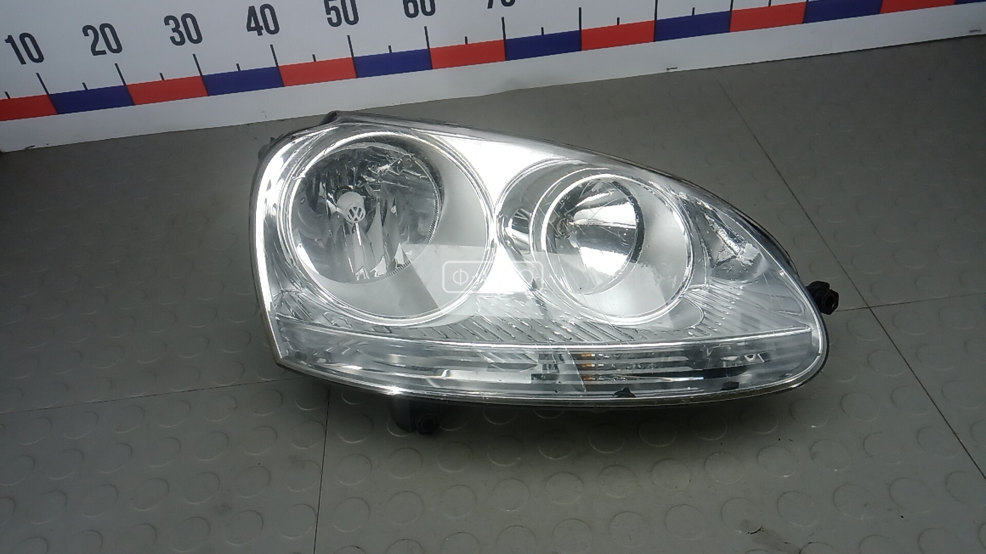 Фара правая VOLKSWAGEN GOLF