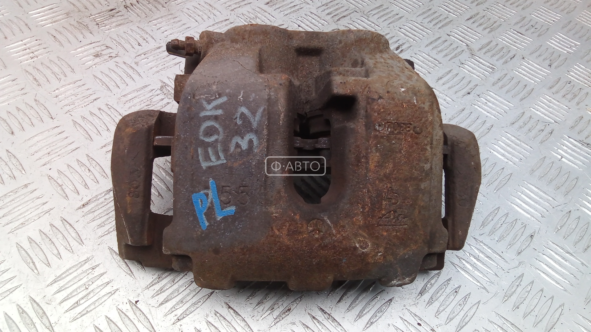 Суппорт тормозной передний левый