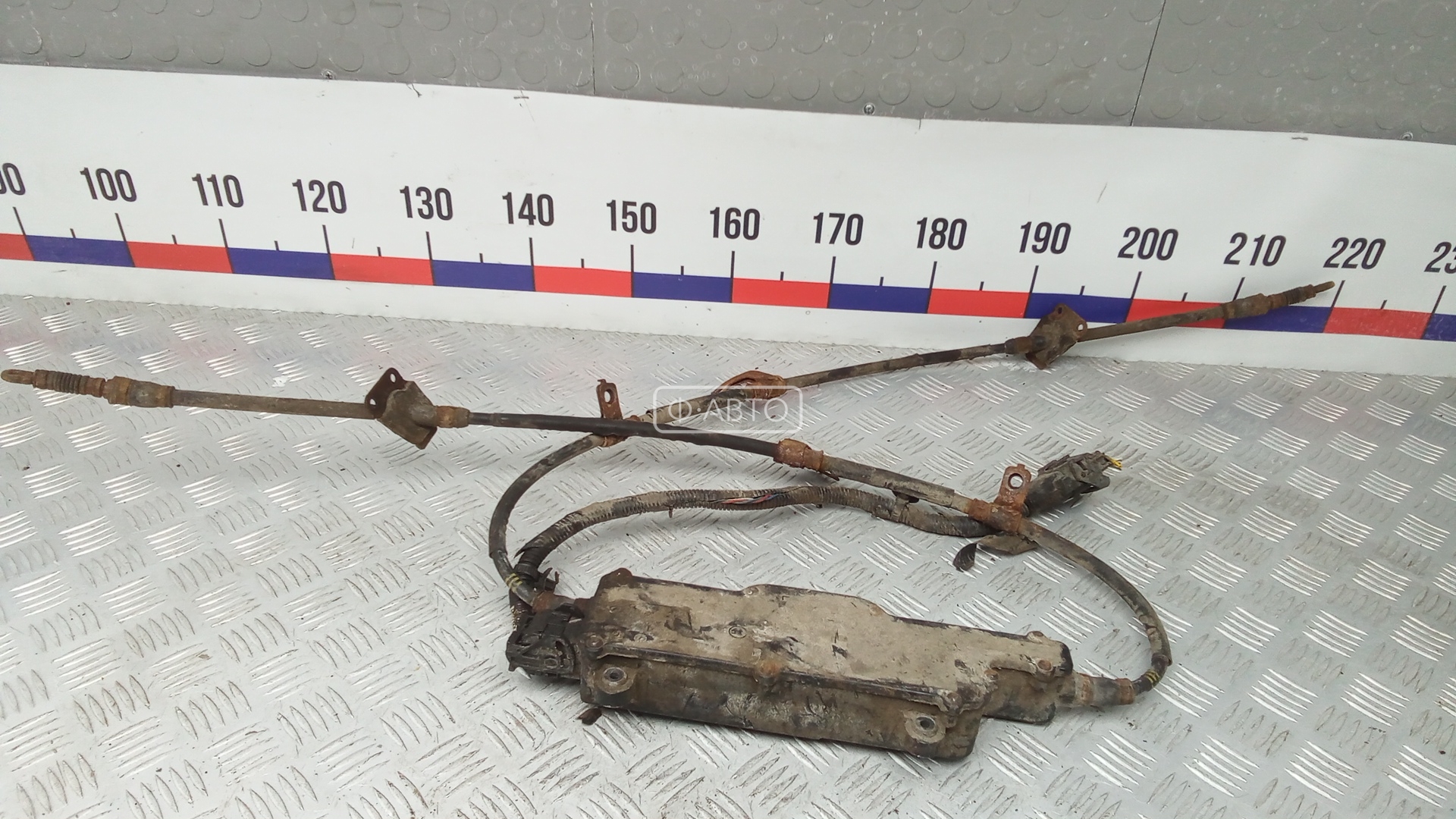 Стояночный тормоз электронный