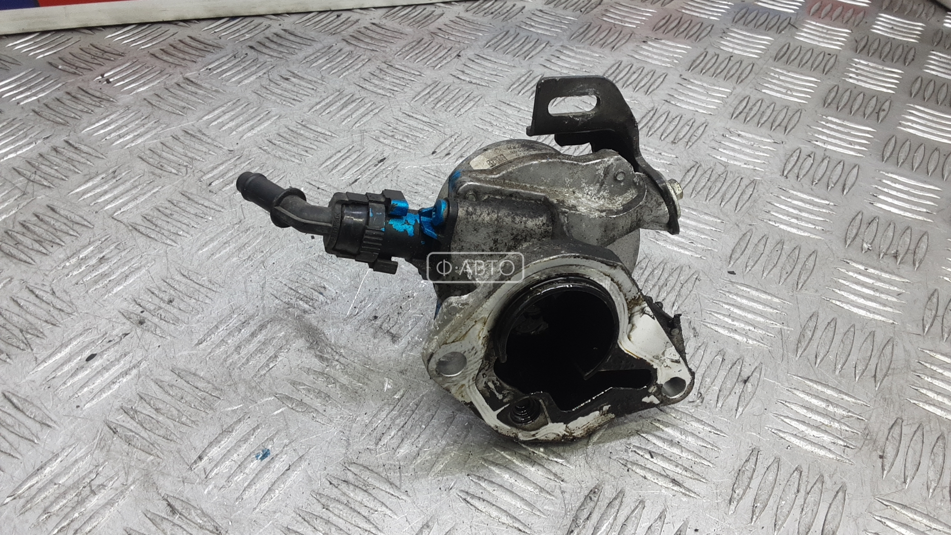 Насос вакуумный