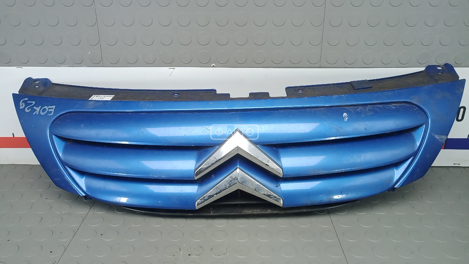 Решетка радиатора CITROEN C3