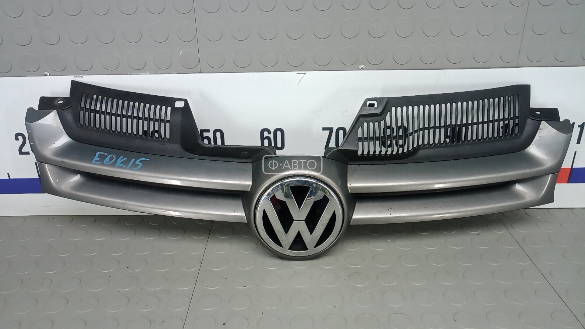 Решетка радиатора VOLKSWAGEN GOLF