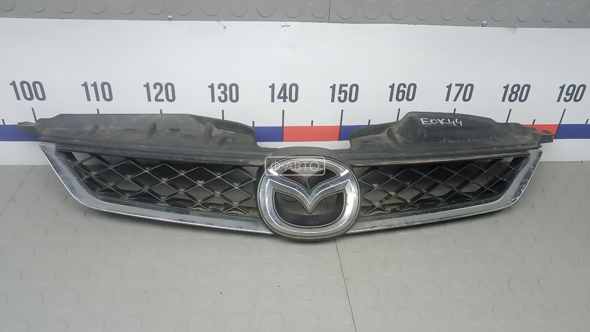 Решетка радиатора MAZDA 5