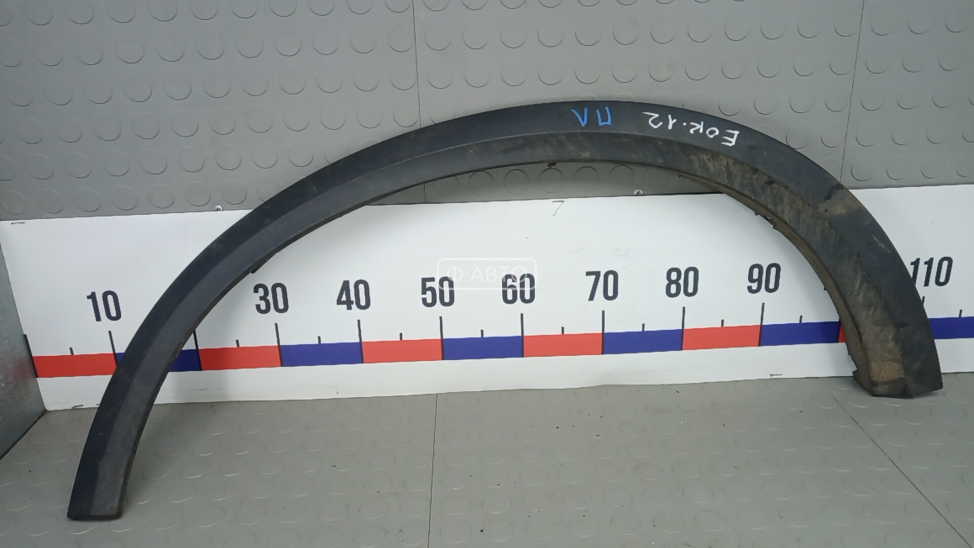 Молдинг крыла переднего левого