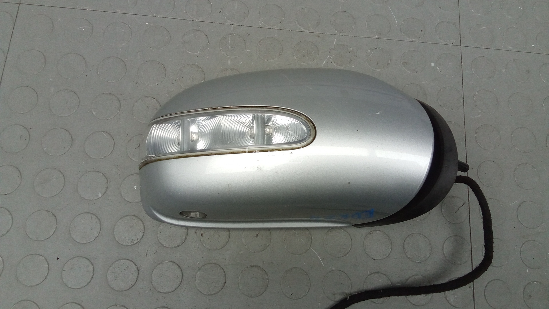 Зеркало наружное правое